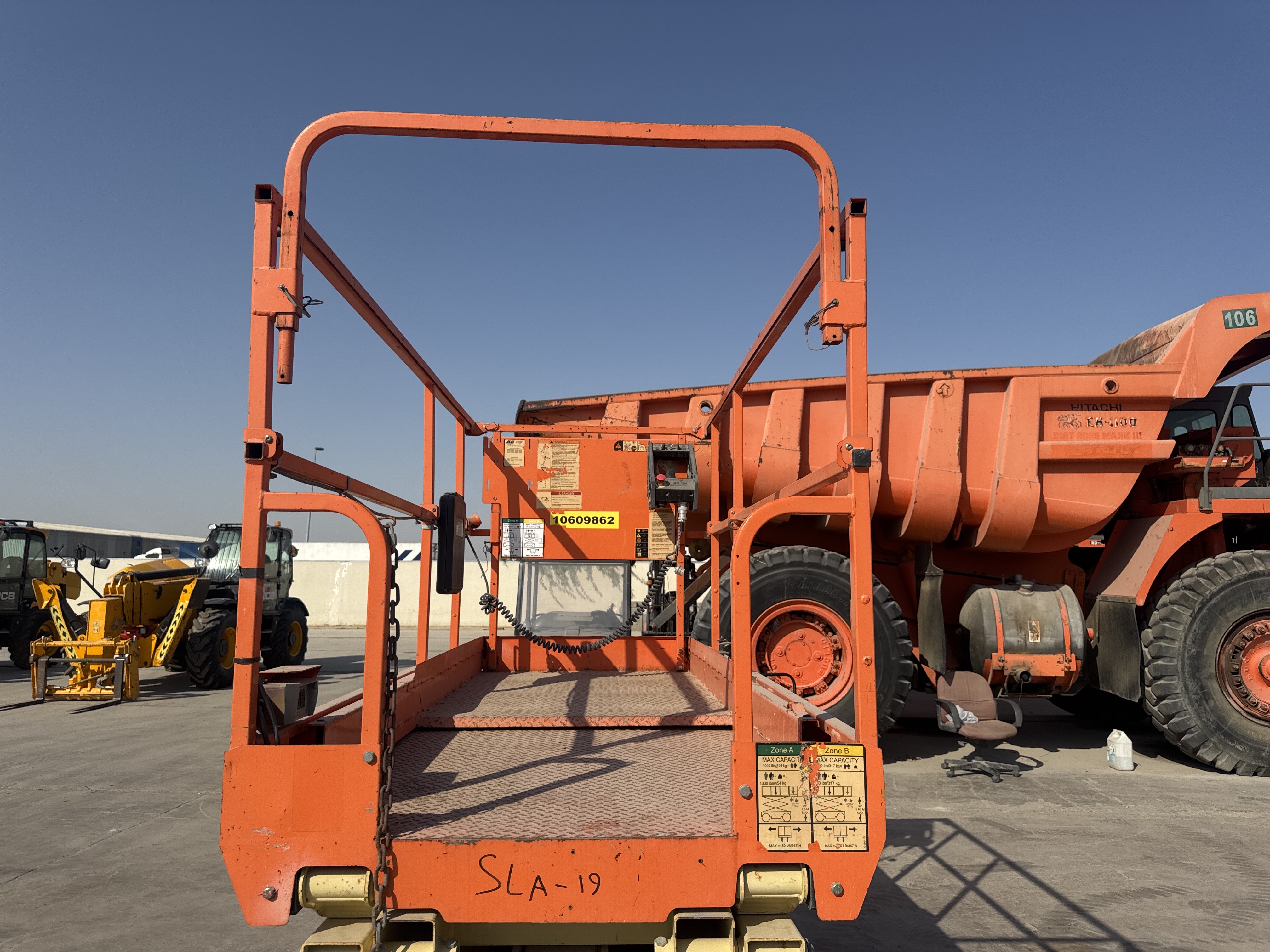 SLA-019-JLG-3246ES-Scissor-lifts-inspection-Structure-Guard-rail-1