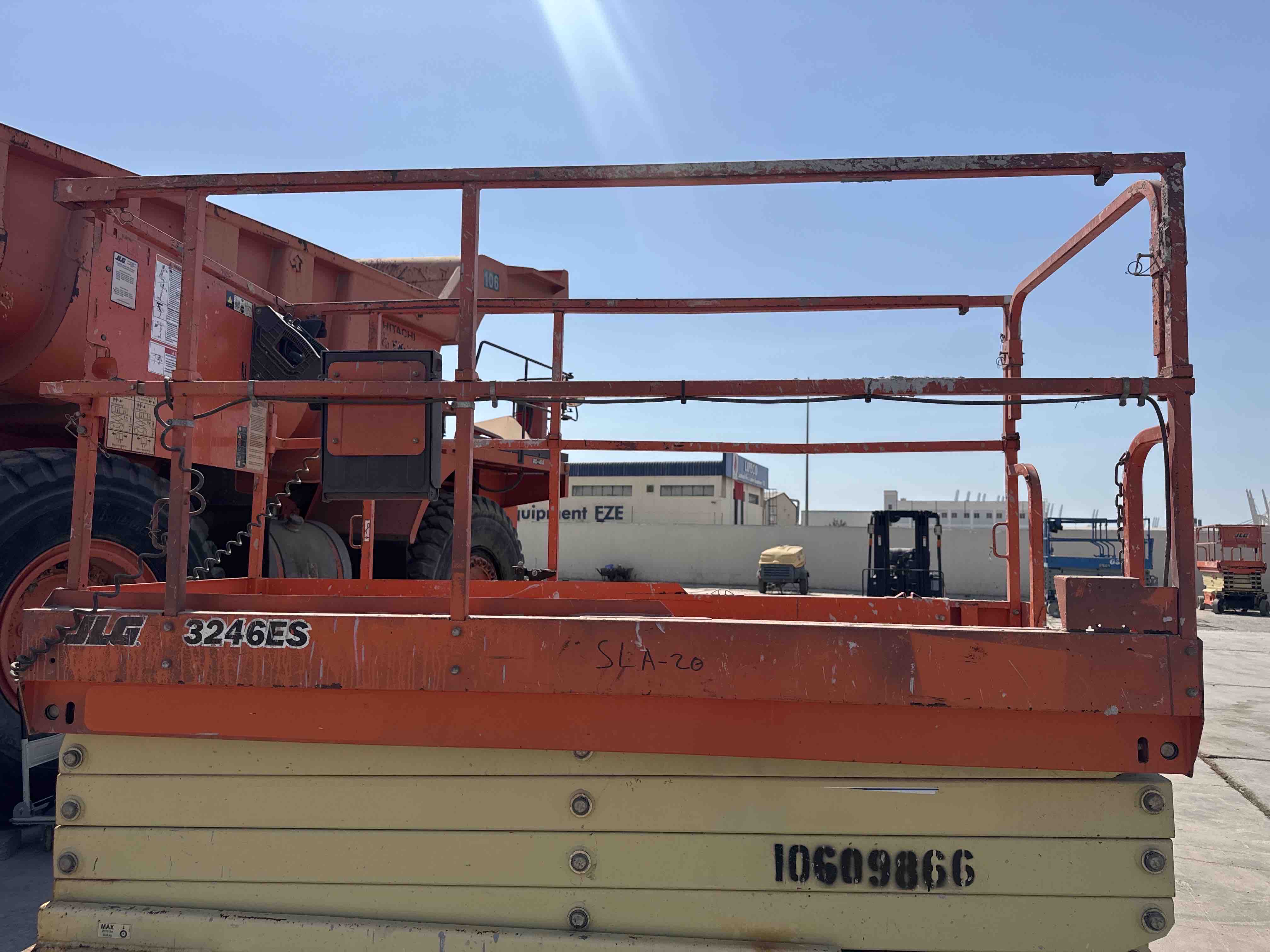 SLA-020-JLG-3246ES-Scissor-lifts-inspection-Structure-Guard-rail-1