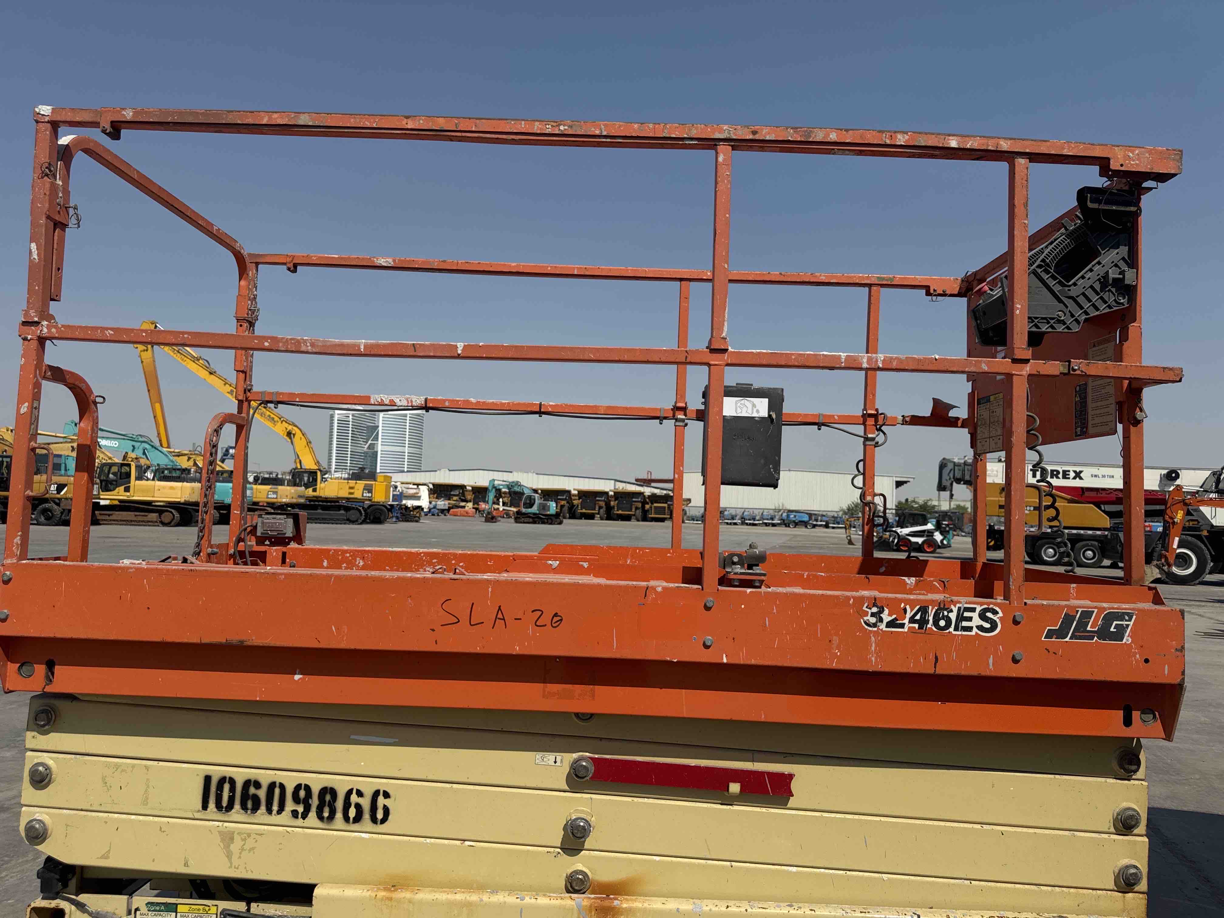 SLA-020-JLG-3246ES-Scissor-lifts-inspection-Structure-Guard-rail-1