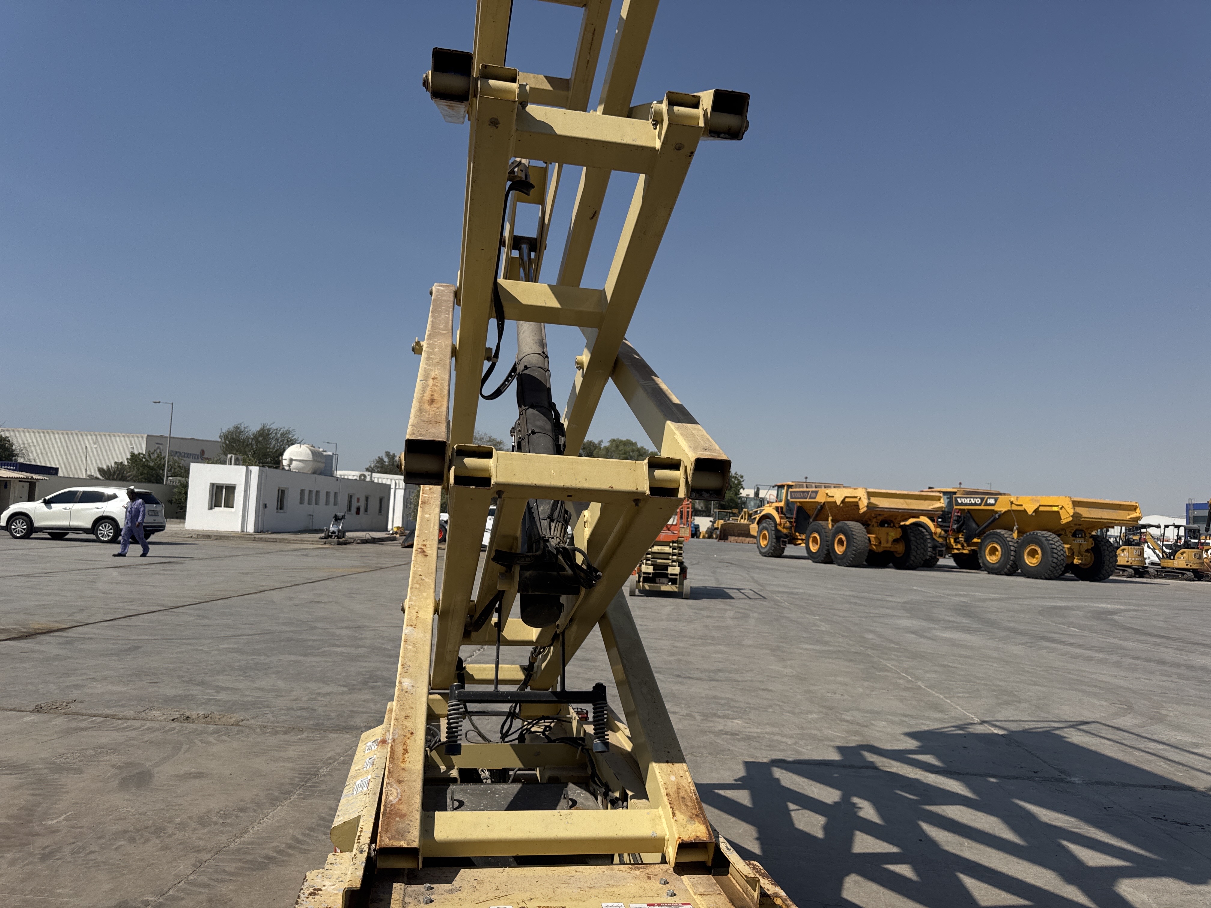 SLA-020-JLG-3246ES-Scissor-lifts-inspection-Structure-Scissor-arms-1