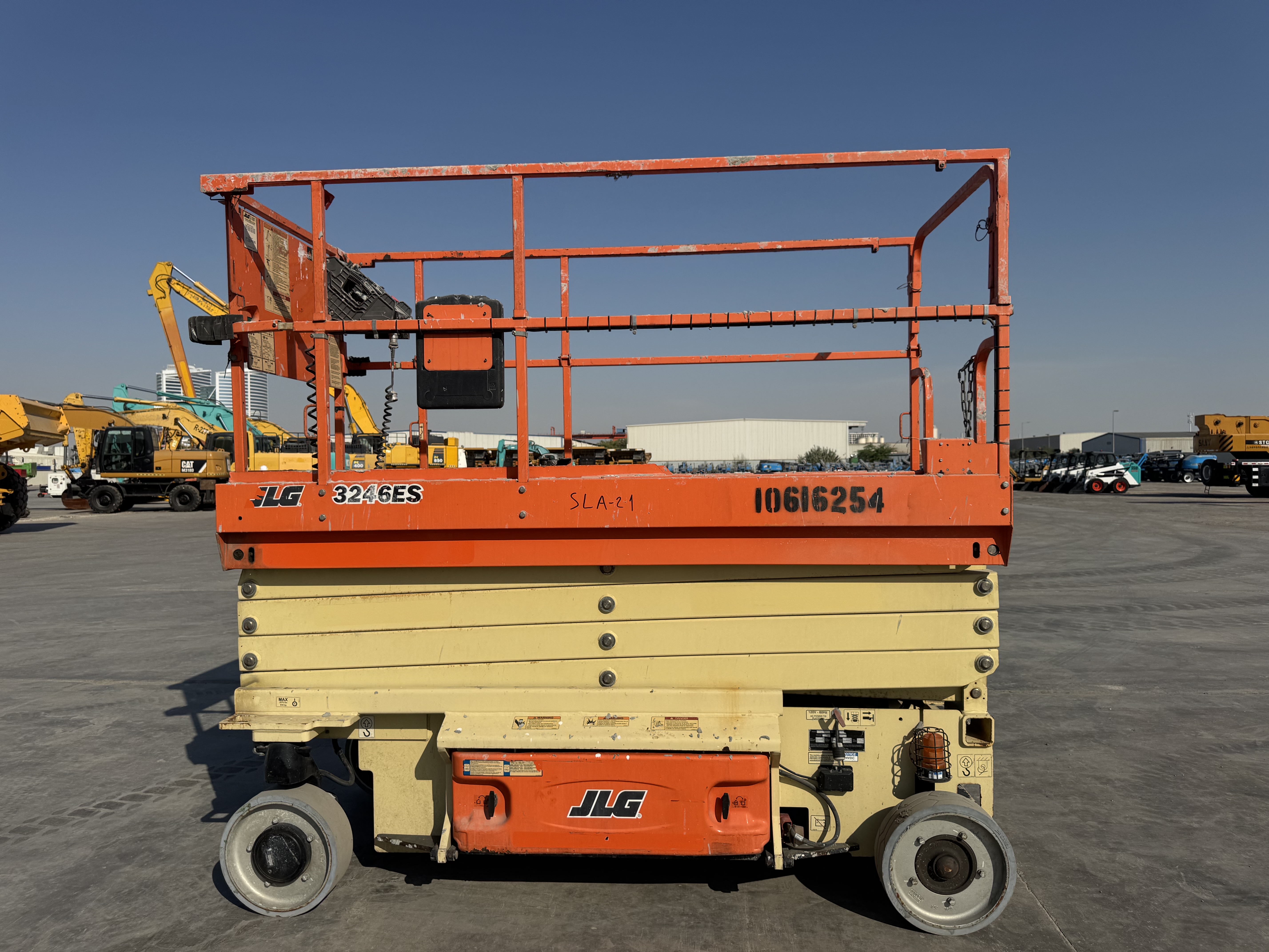 SLA-021-JLG-3246ES-Scissor-lifts-inspection-Structure-Paint-1