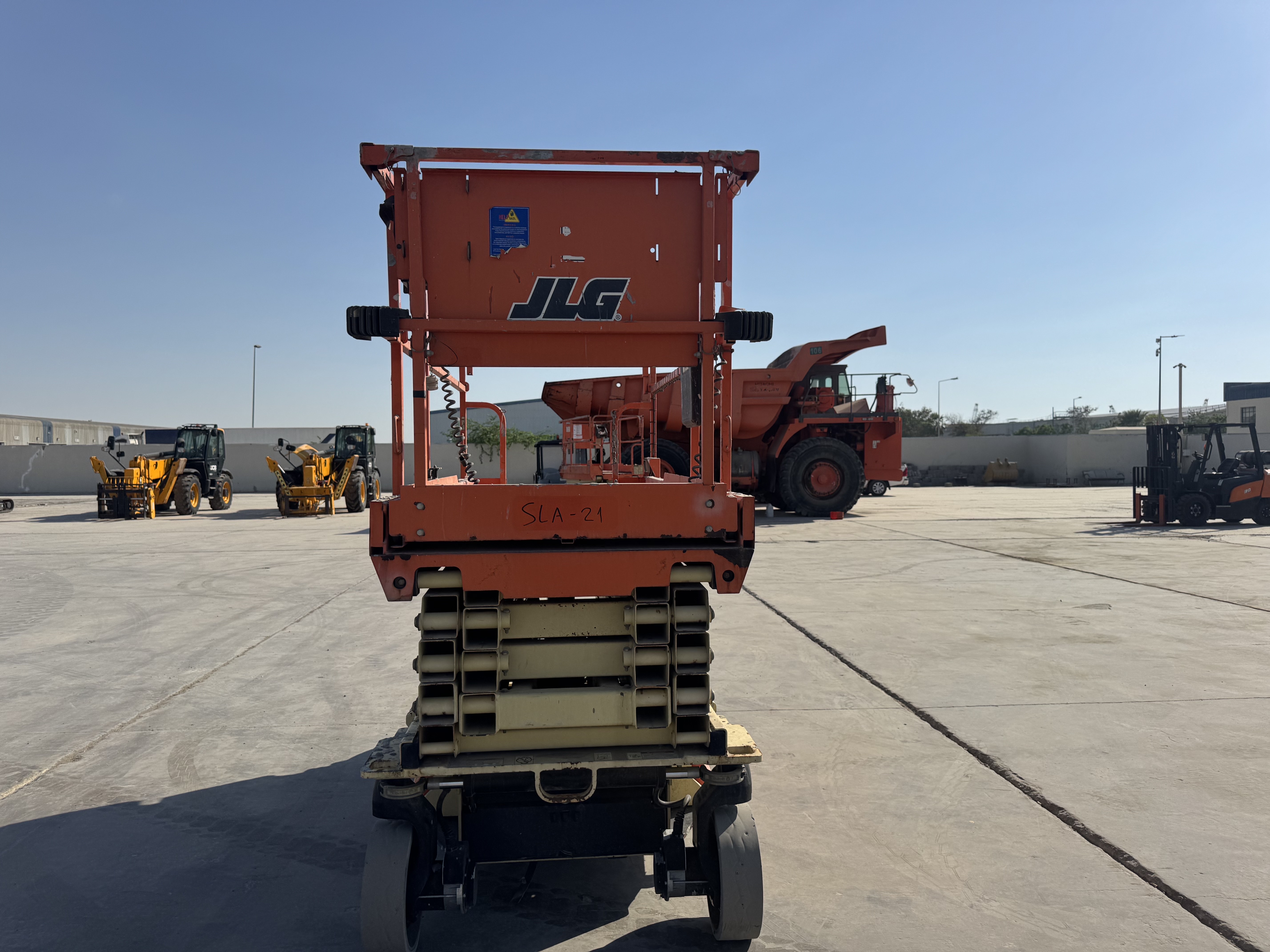 SLA-021-JLG-3246ES-Scissor-lifts-inspection-Structure-Paint-1