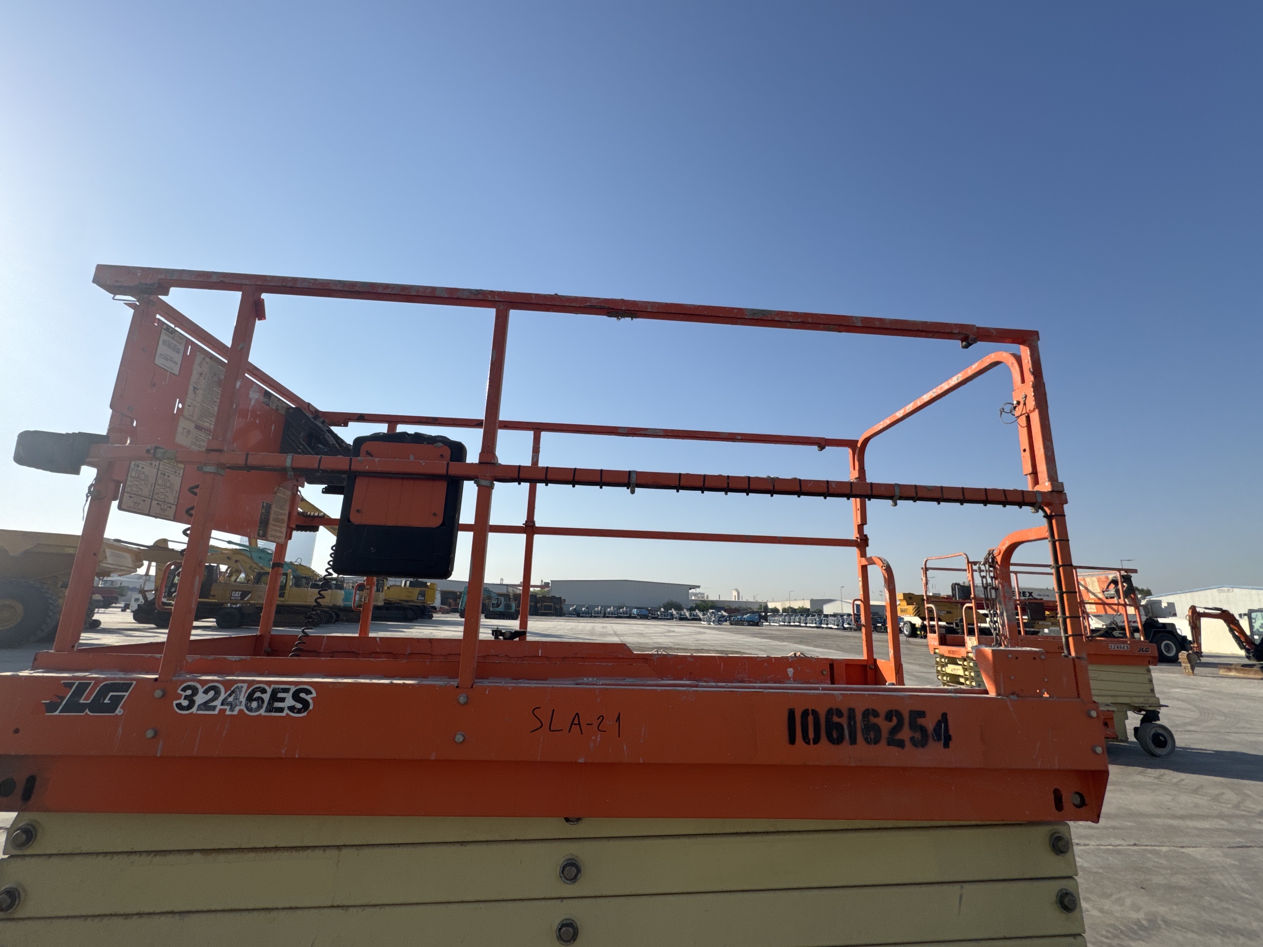 SLA-021-JLG-3246ES-Scissor-lifts-inspection-Structure-Guard-rail-1