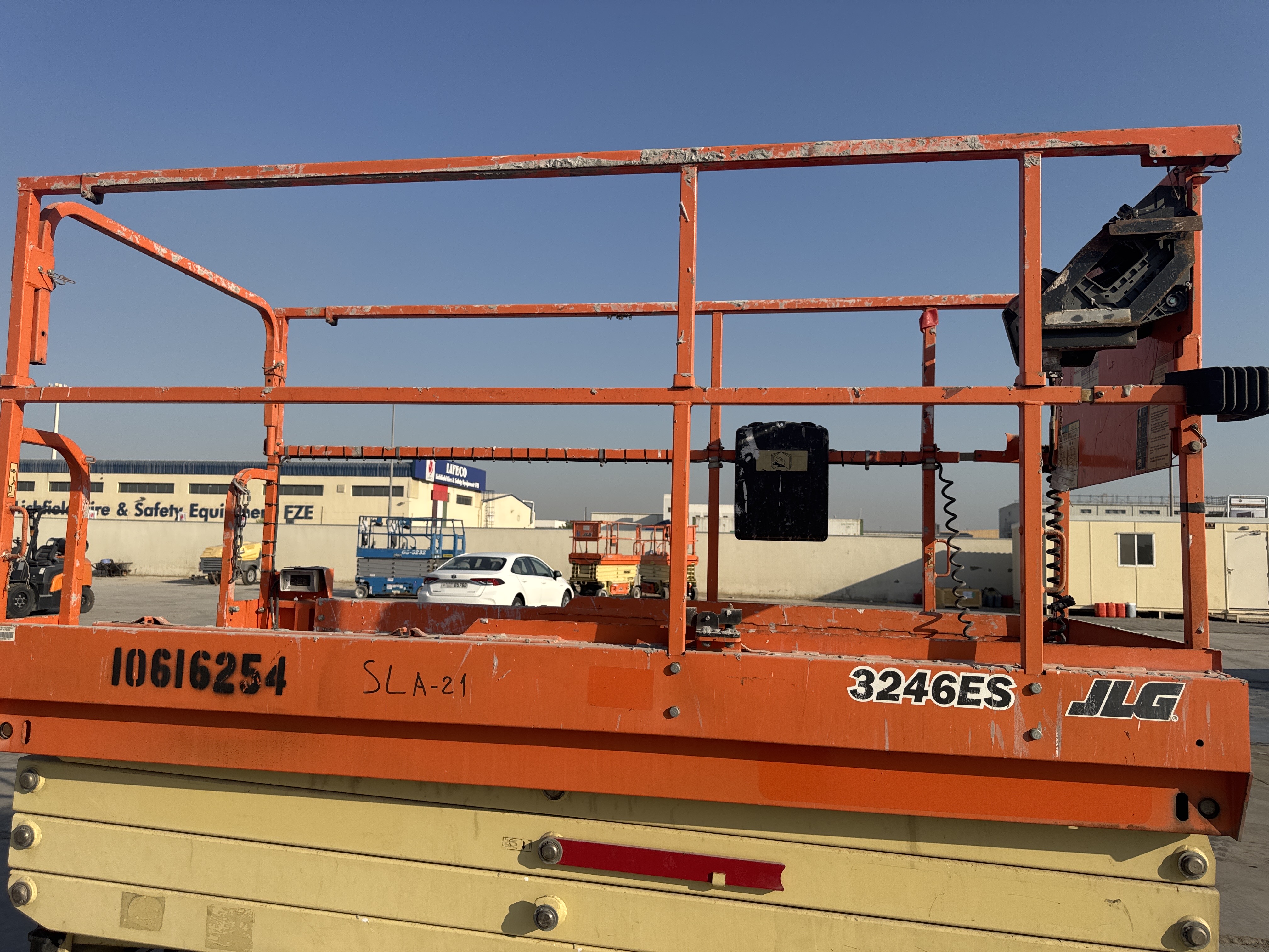 SLA-021-JLG-3246ES-Scissor-lifts-inspection-Structure-Guard-rail-1