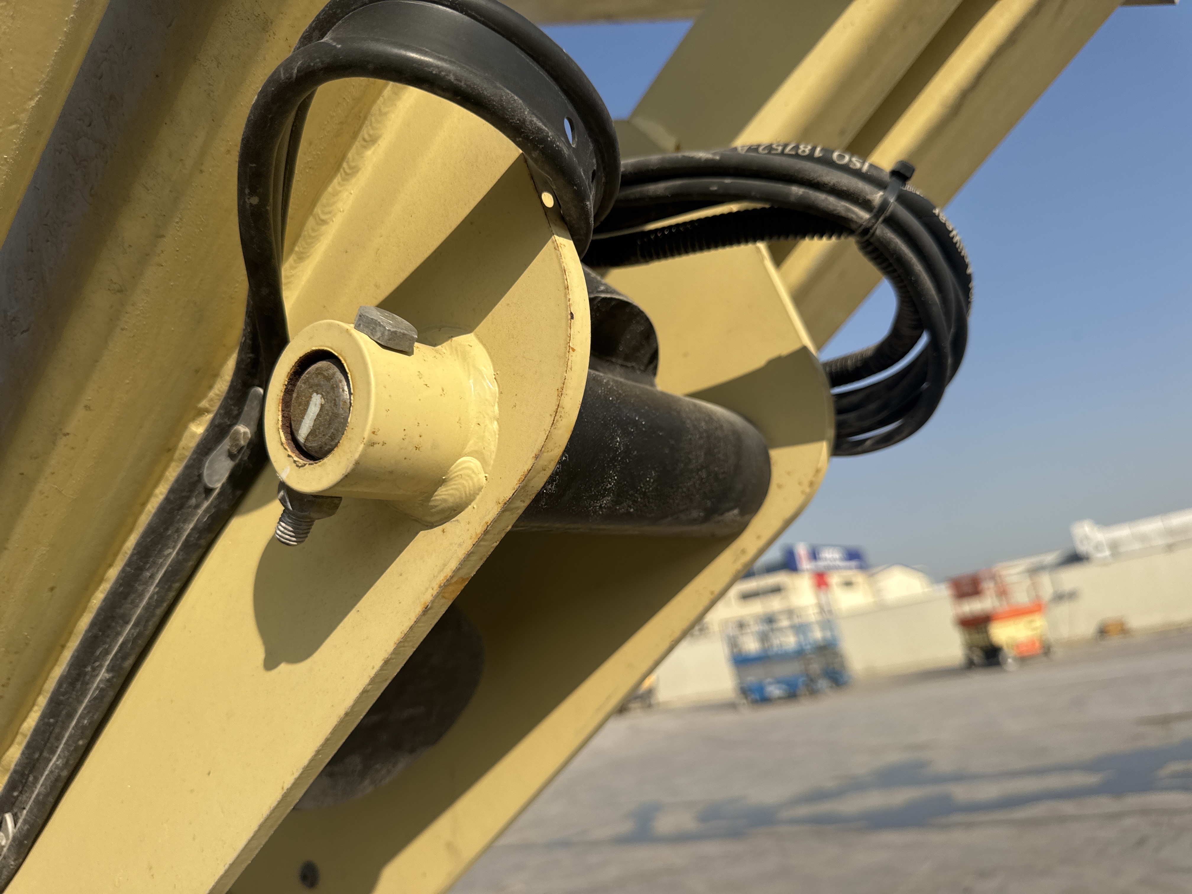 SLA-021-JLG-3246ES-Scissor-lifts-inspection-Structure-Pin-connections-1