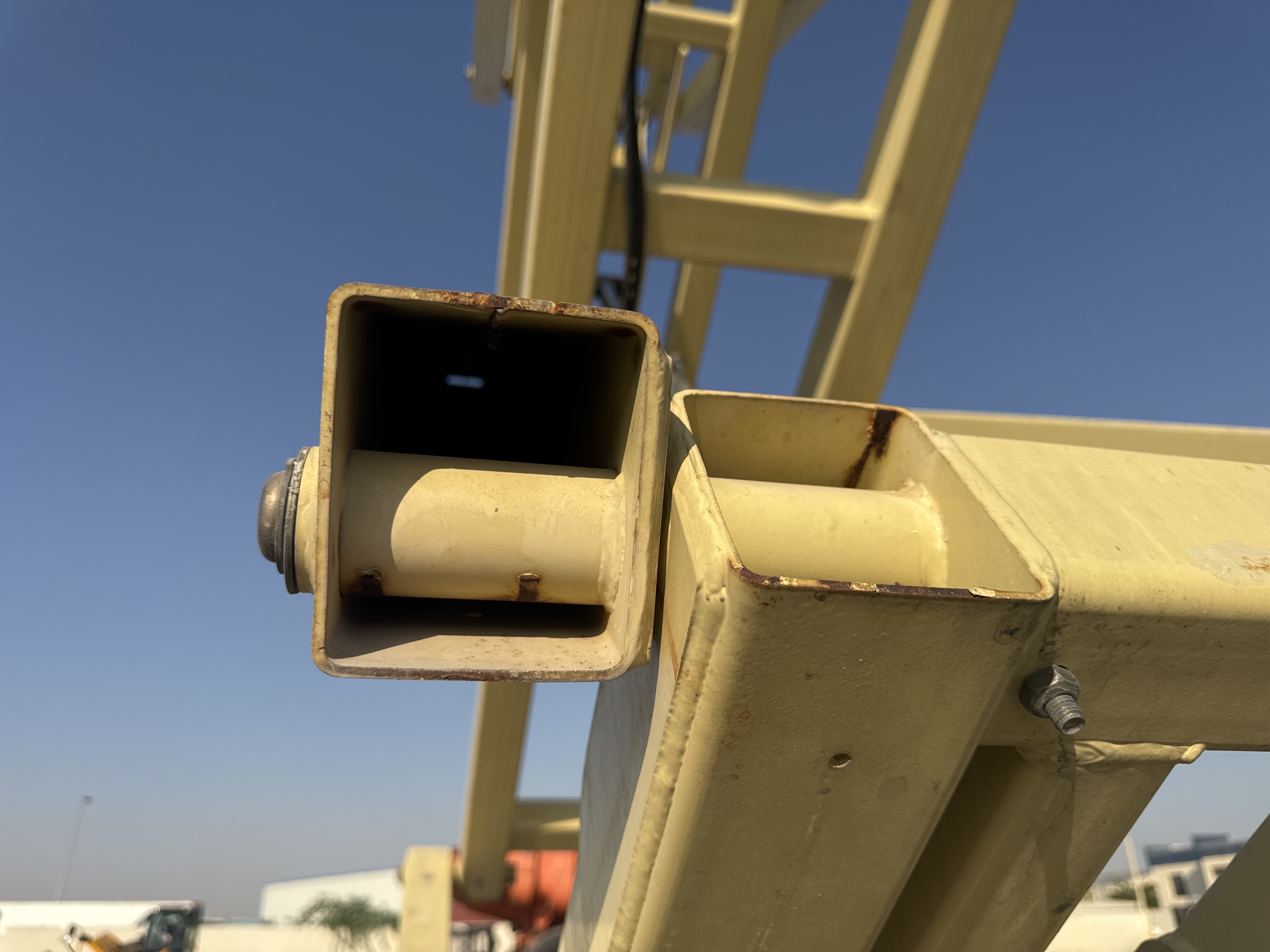 SLA-021-JLG-3246ES-Scissor-lifts-inspection-Structure-Pin-connections-1