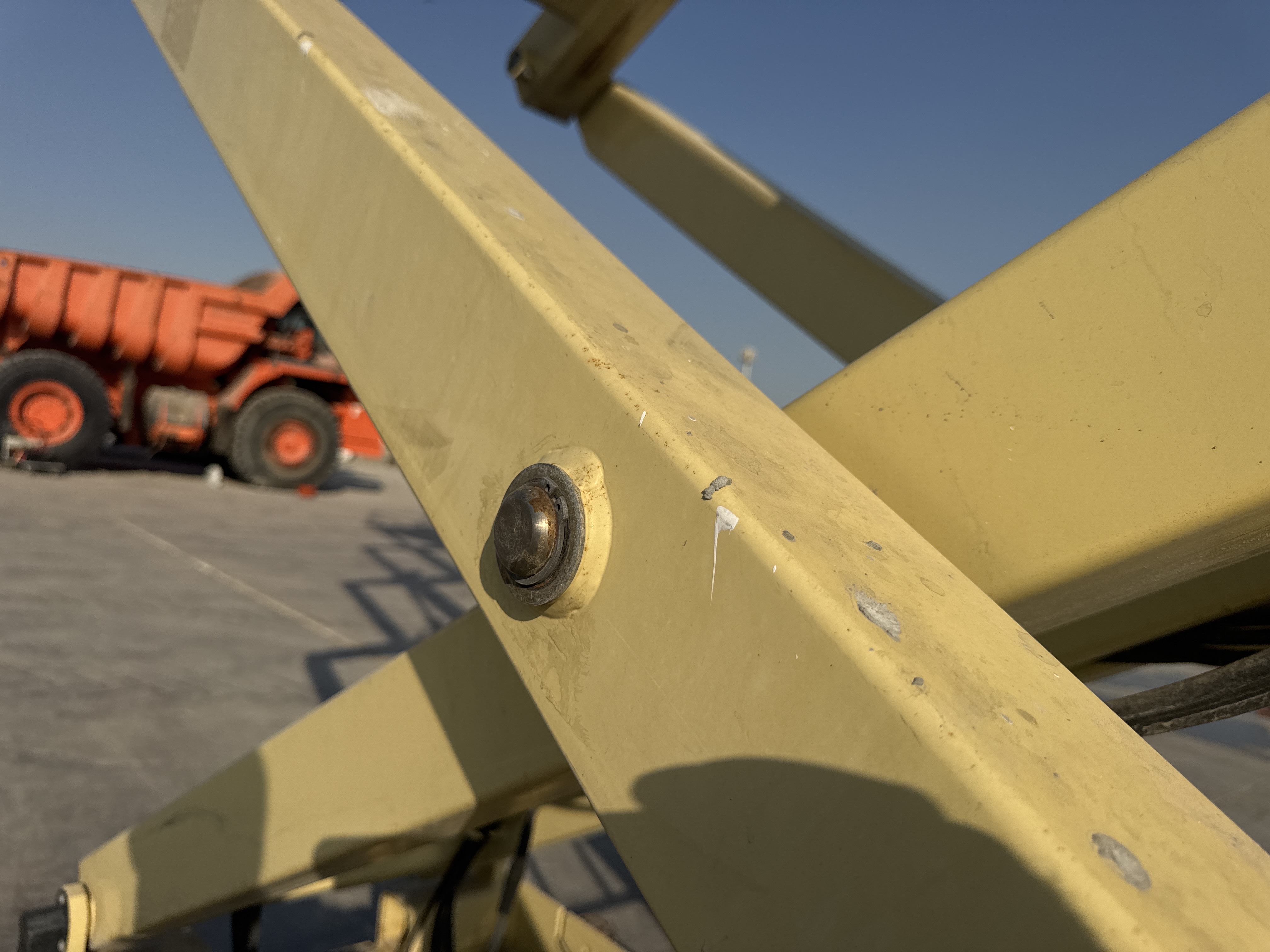 SLA-021-JLG-3246ES-Scissor-lifts-inspection-Structure-Pin-connections-1