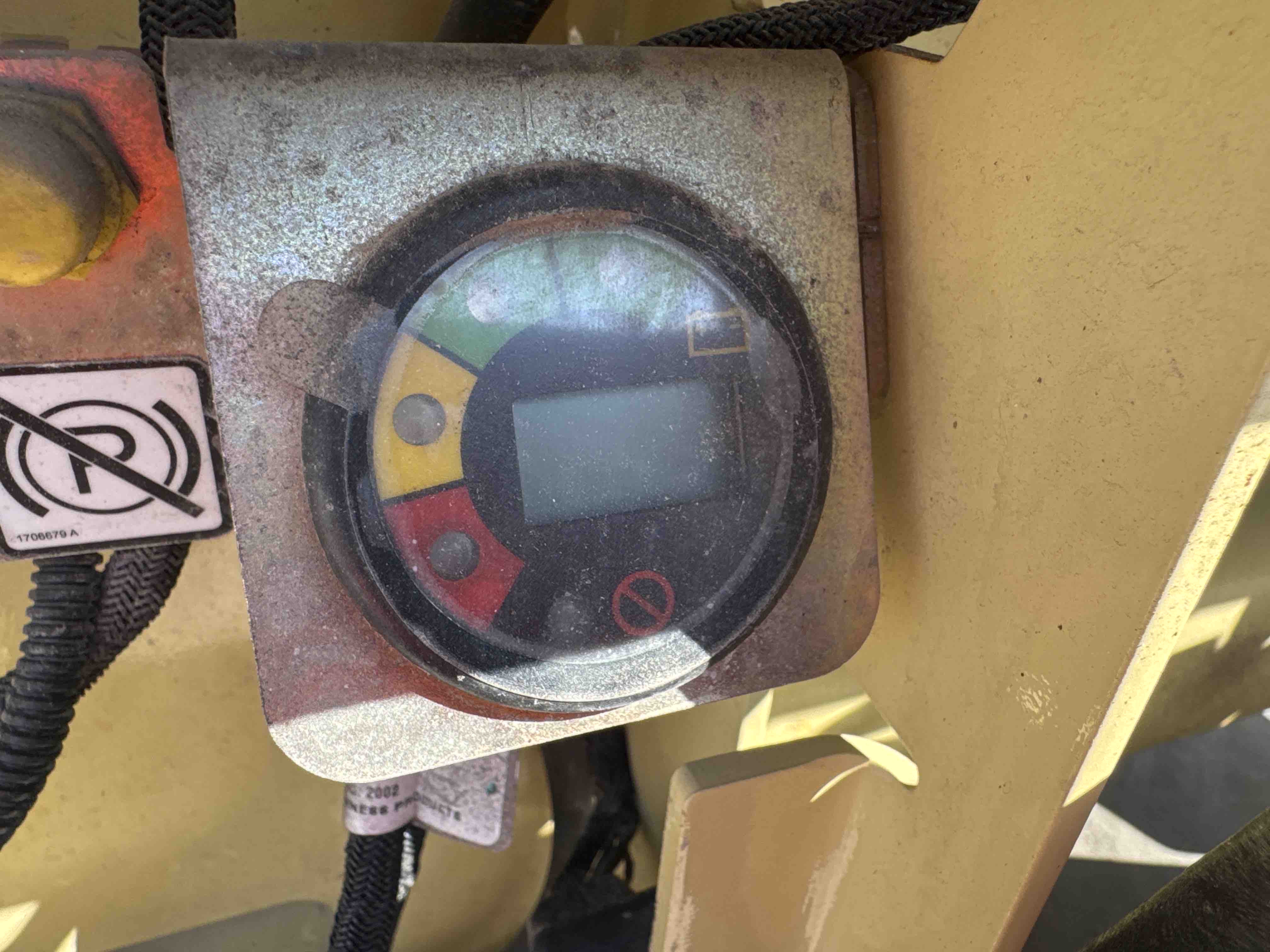 SLA-021-JLG-3246ES-Scissor-lifts-inspection-Electronics-Electronic-instrument-board-1