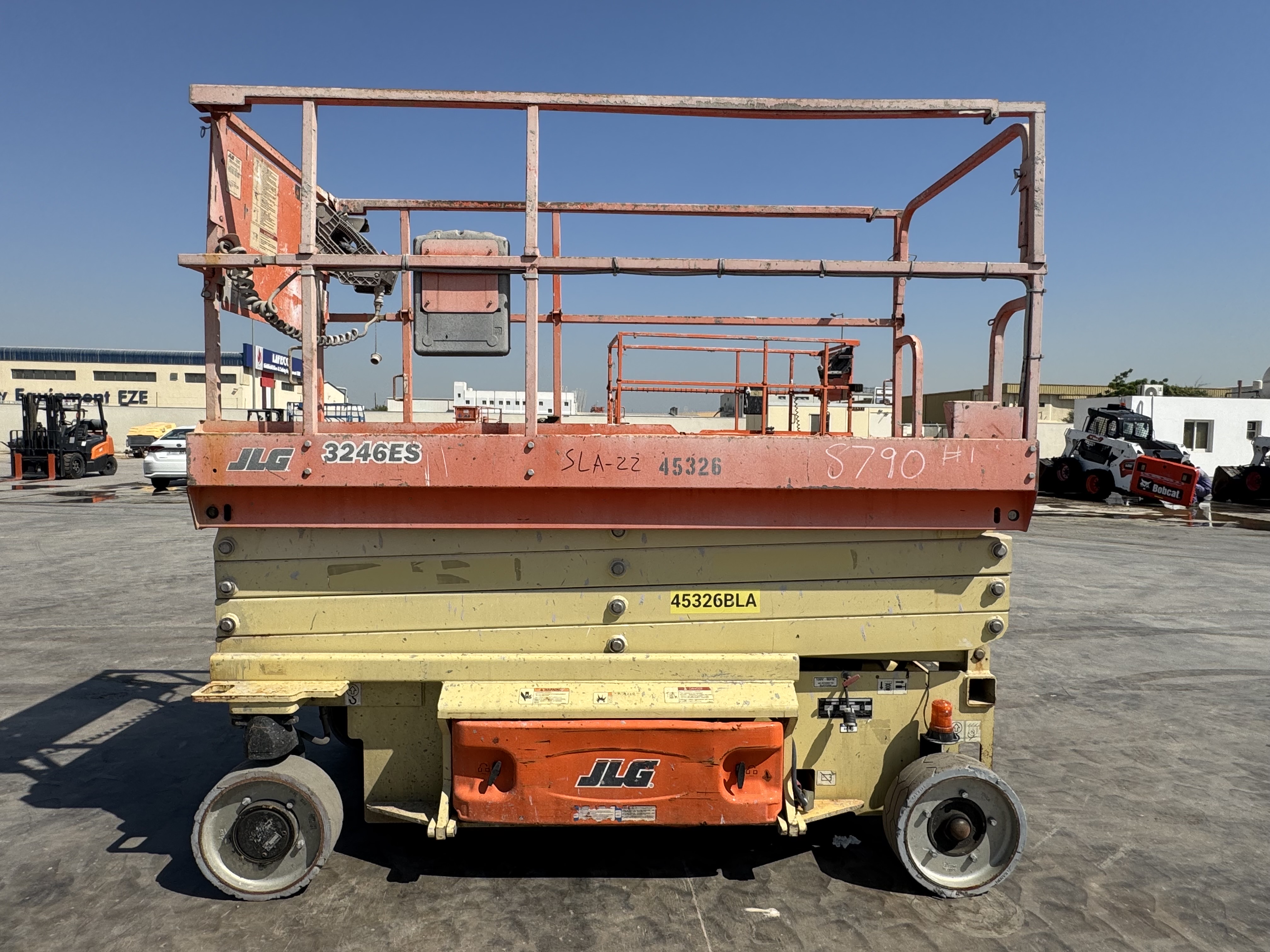 SLA-022-JLG-3246ES-Scissor-lifts-inspection-Structure-Paint-1