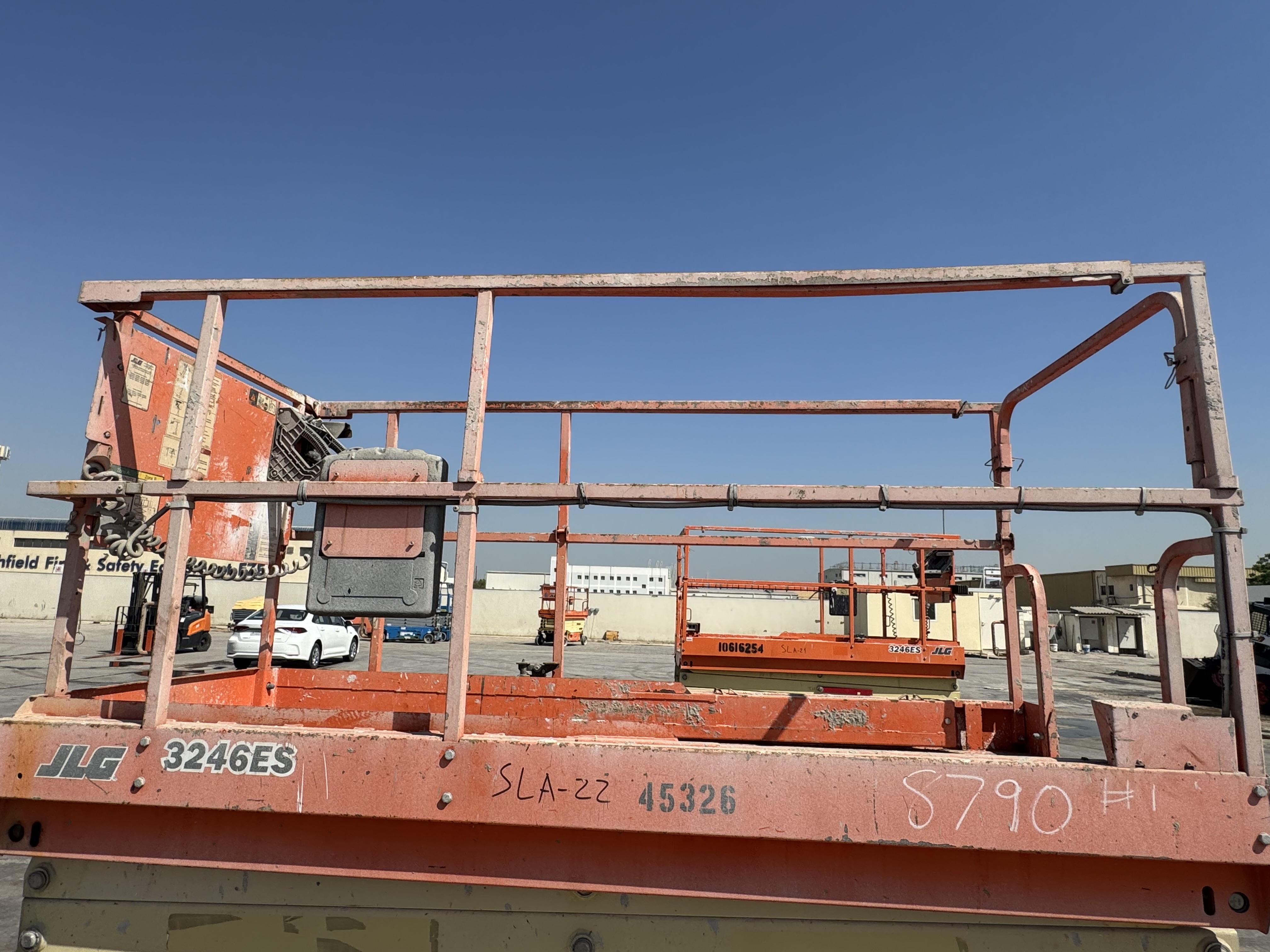 SLA-022-JLG-3246ES-Scissor-lifts-inspection-Structure-Guard-rail-1