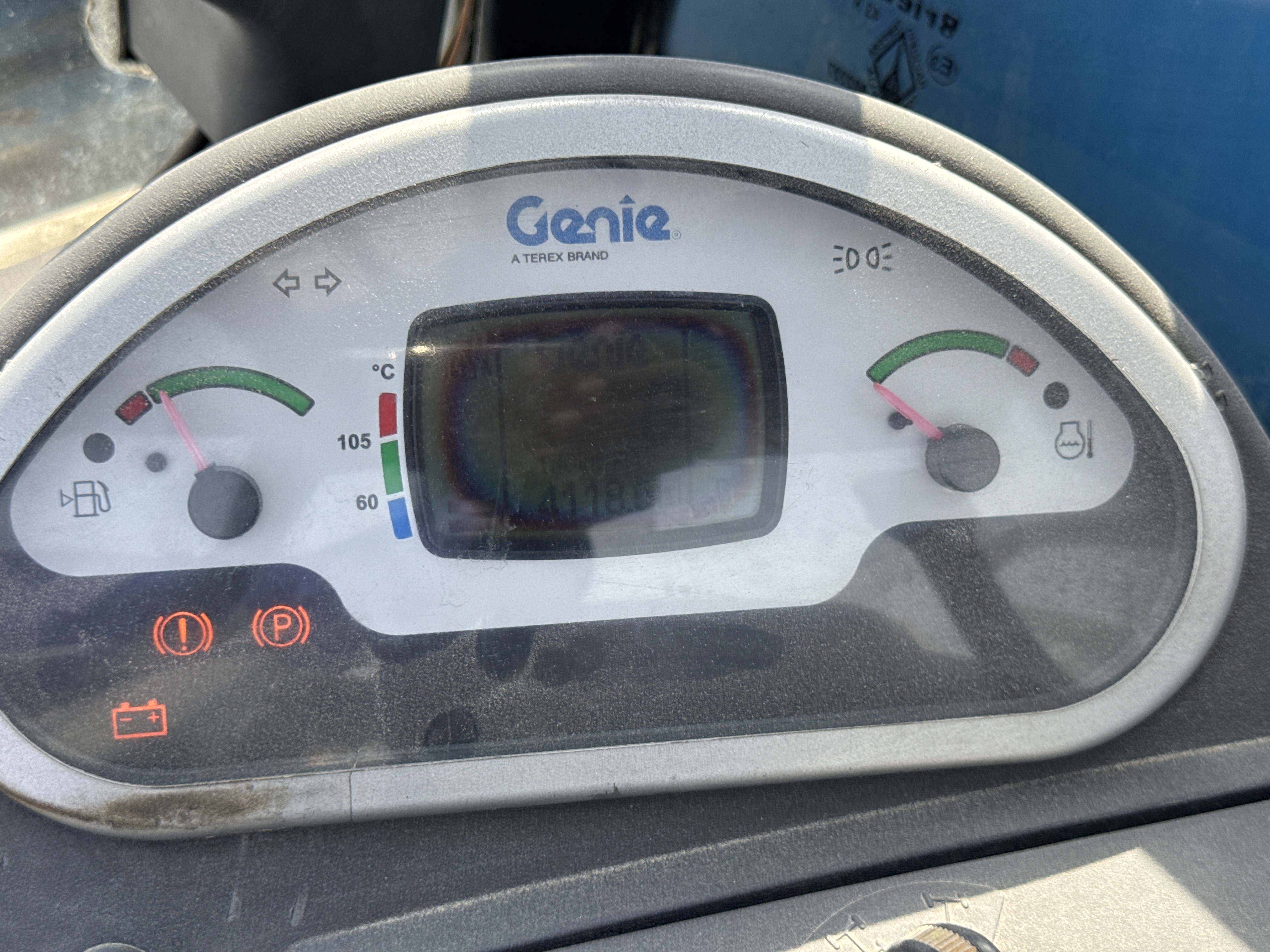 THM-004-جيني-GTH-5519-رافعات-تلسكوبية-فحص-الكابينة-مجموعة-العدادات-1