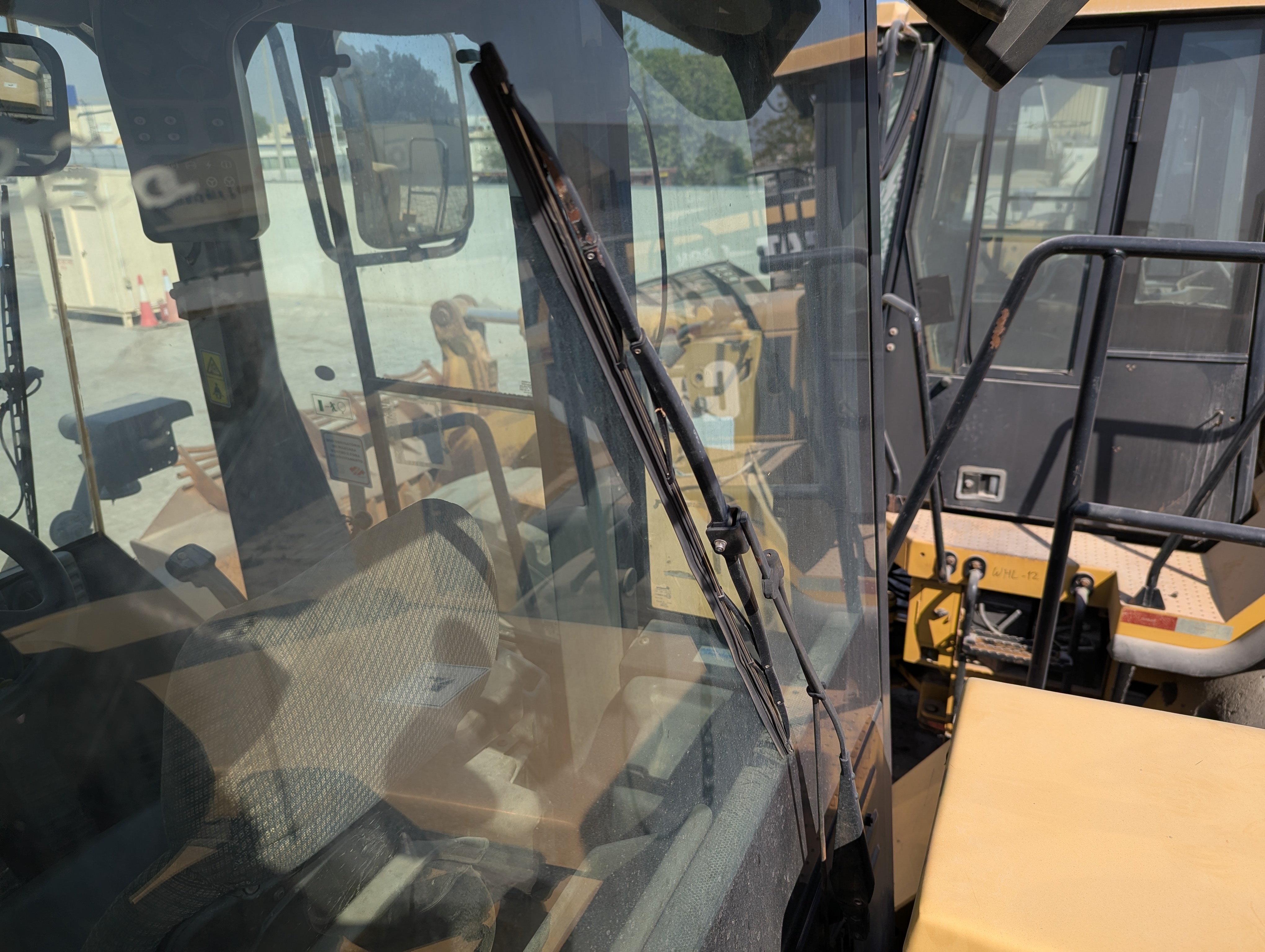WHL-013-Cat-966H-Wheel-loaders-inspection-Electronic-Wipers-1