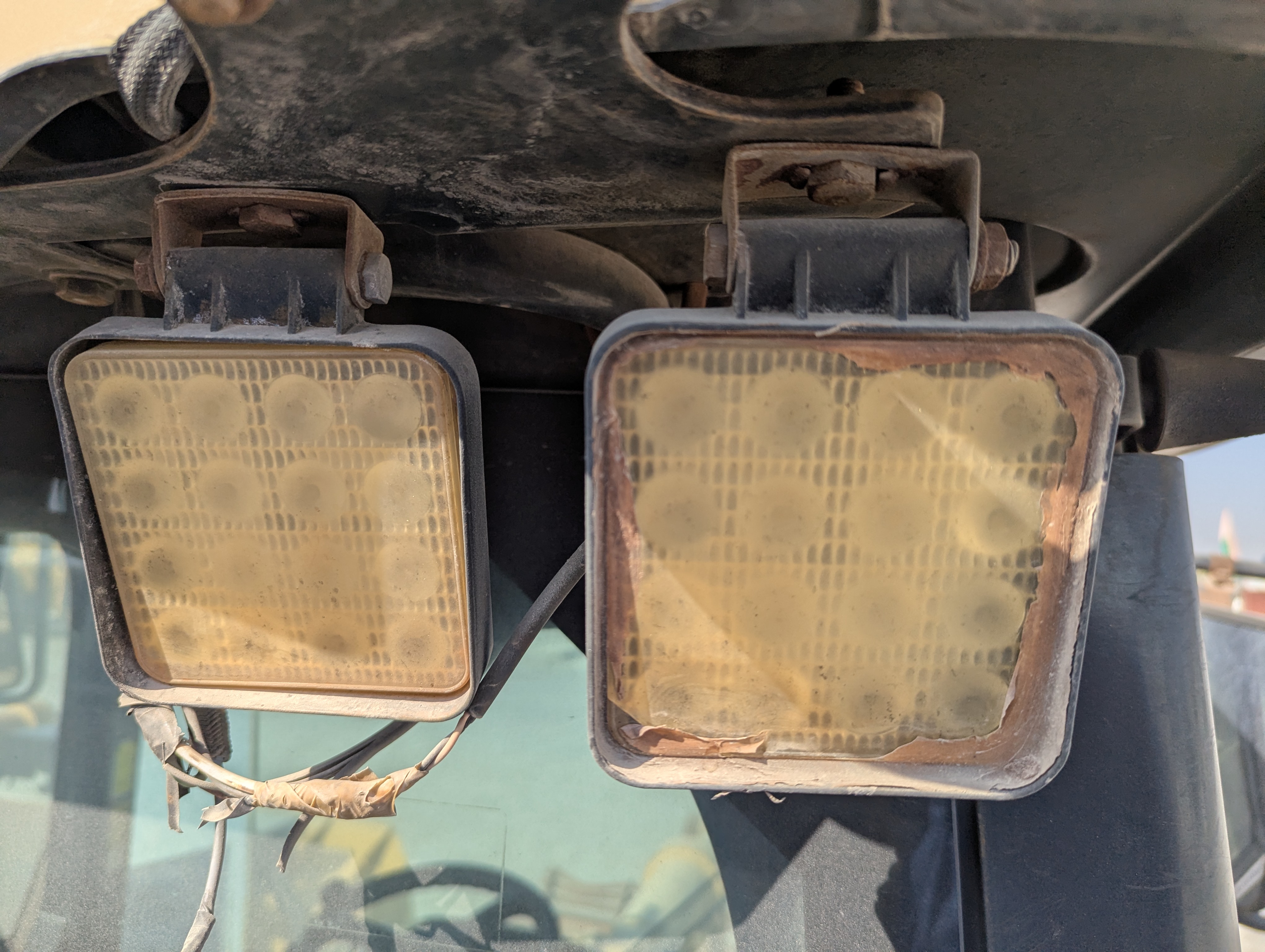 WHL-012-Cat-966H-Wheel-loaders-inspection-Electronic-Lights-and-signals-5