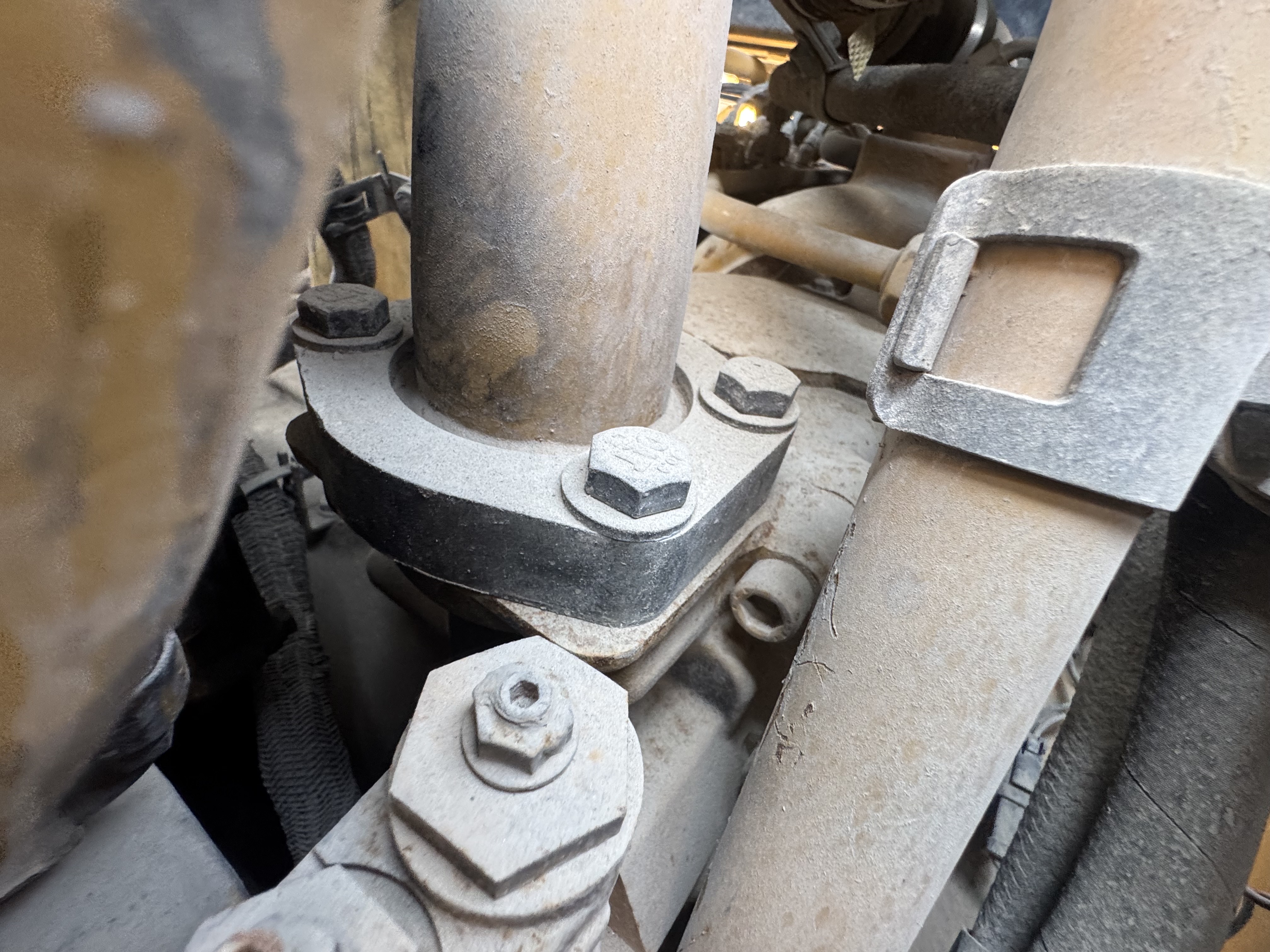 WHL-014-Cat-980K-Wheel-loaders-inspection-Hydraulics-Hydraulic-pump-1