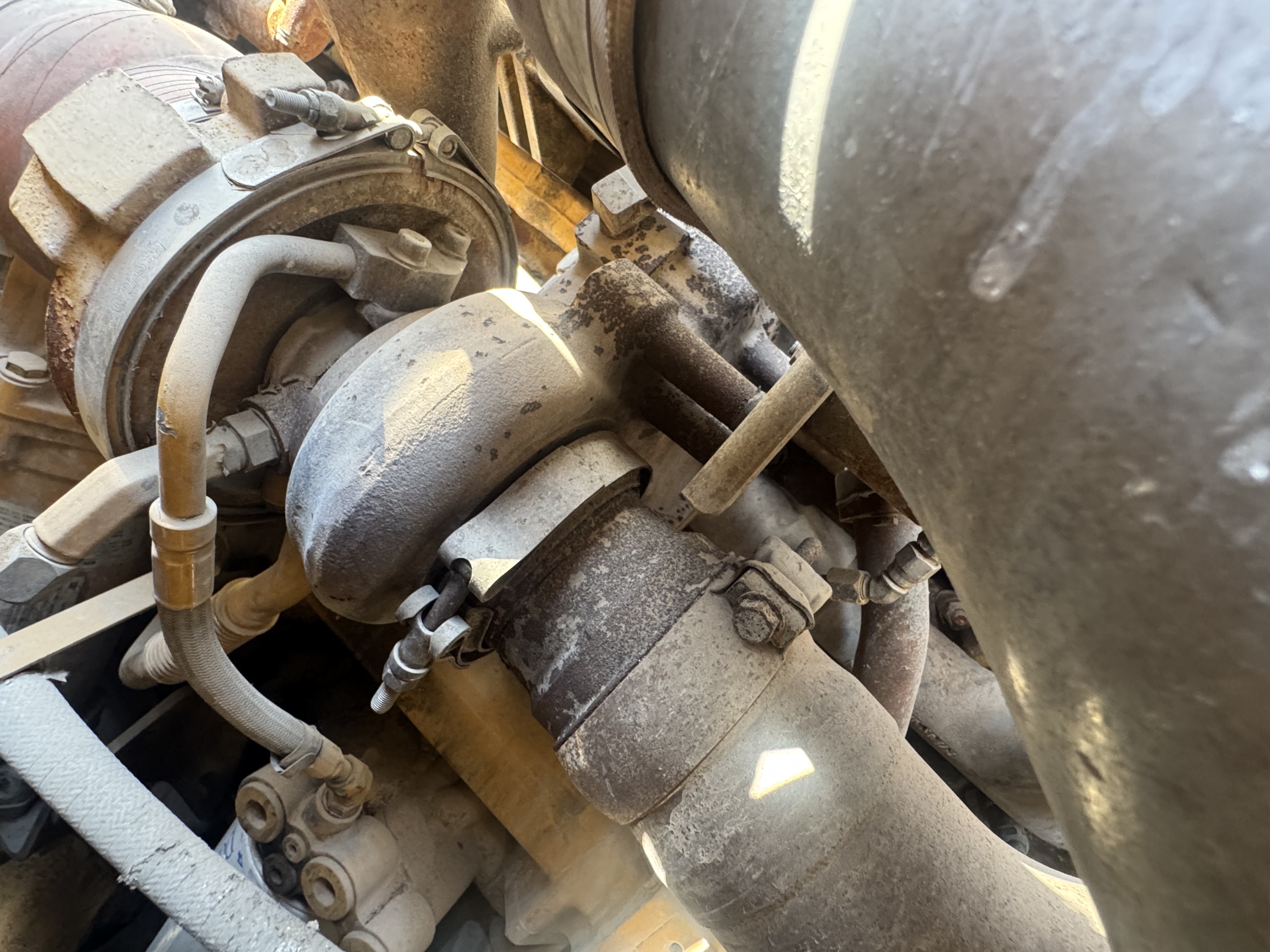 WHL-014-Cat-980K-Wheel-loaders-inspection-Engine-Turbo-1