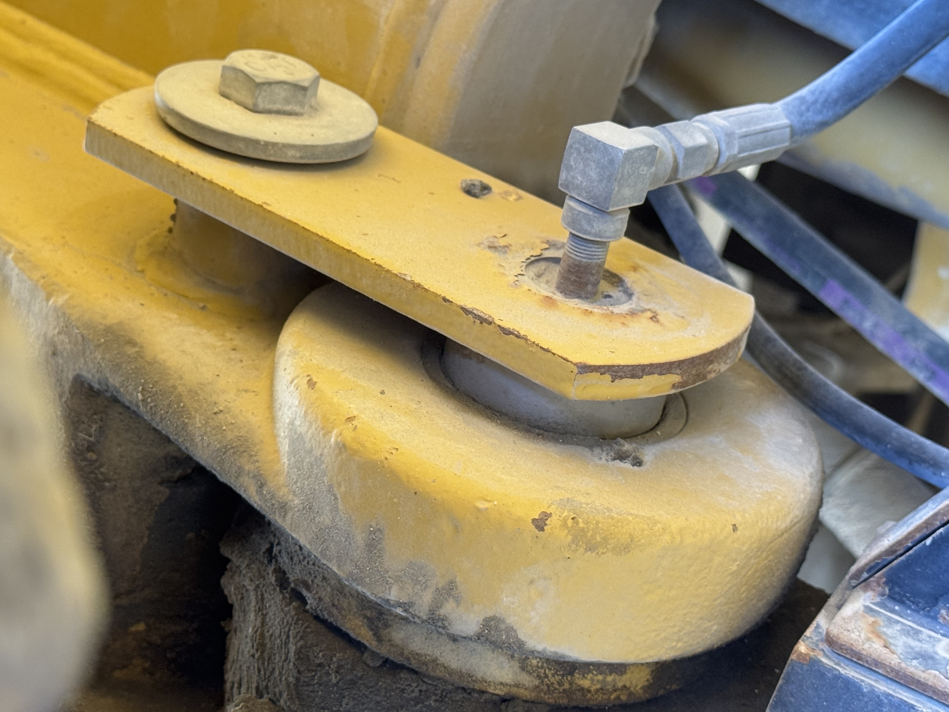 WHL-014-Cat-980K-Wheel-loaders-inspection-Hydraulics-Hydraulic-pins-/-locks-1
