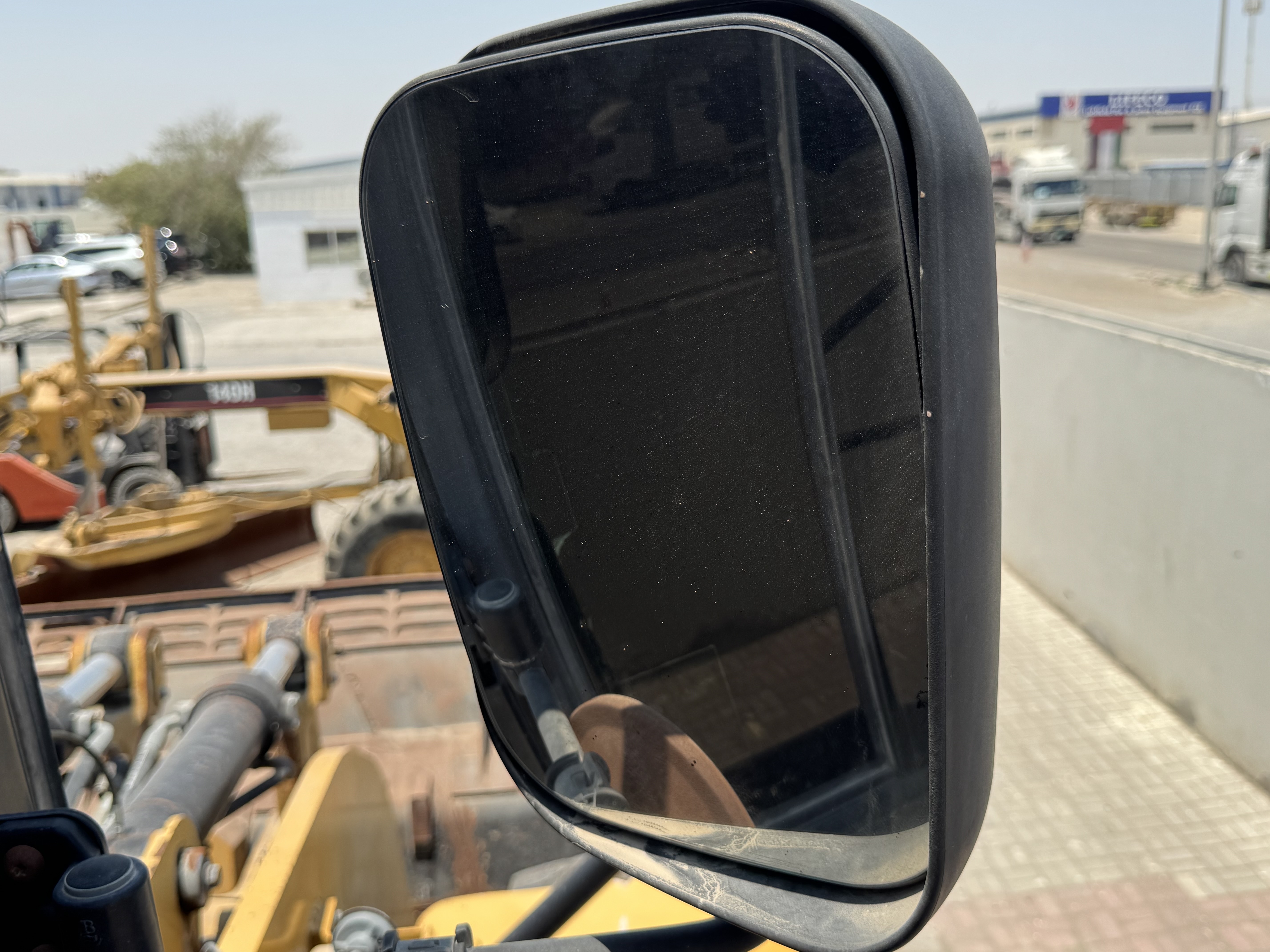 WHL-014-Cat-980K-Wheel-loaders-inspection-Cabin-Mirrors-1