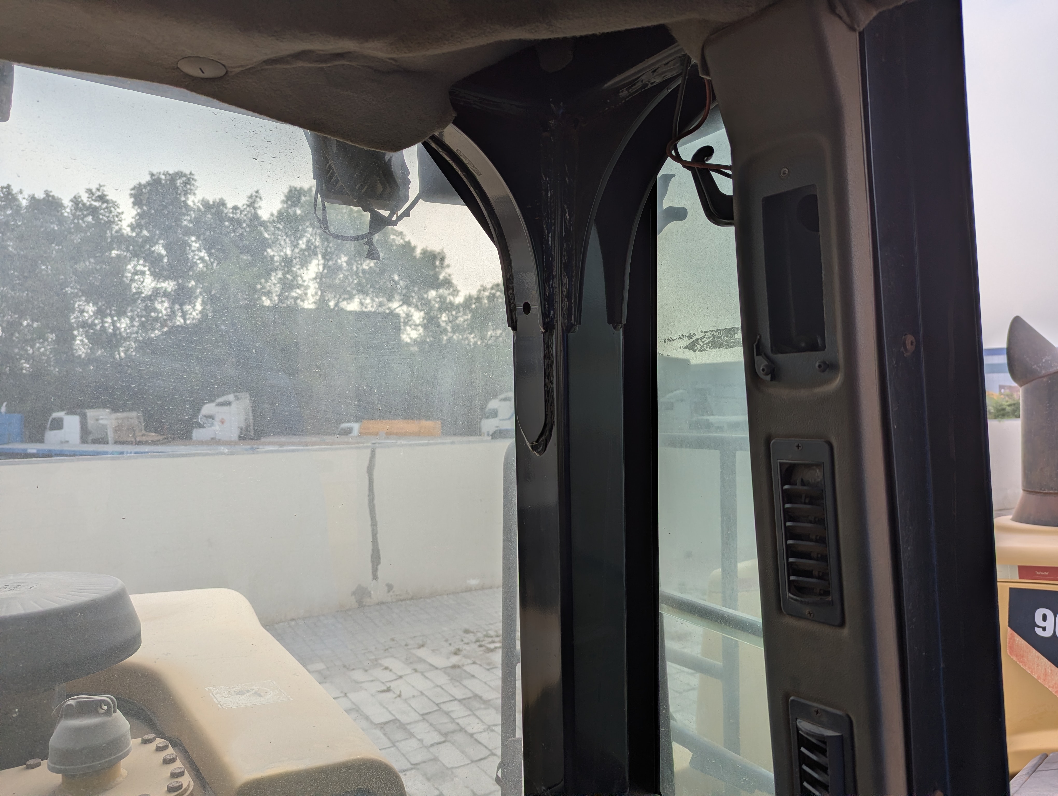 WHL-012-Cat-966H-Wheel-loaders-inspection-Safety-Rollover-protective-structure-(ROPS-/-FOPS)-1