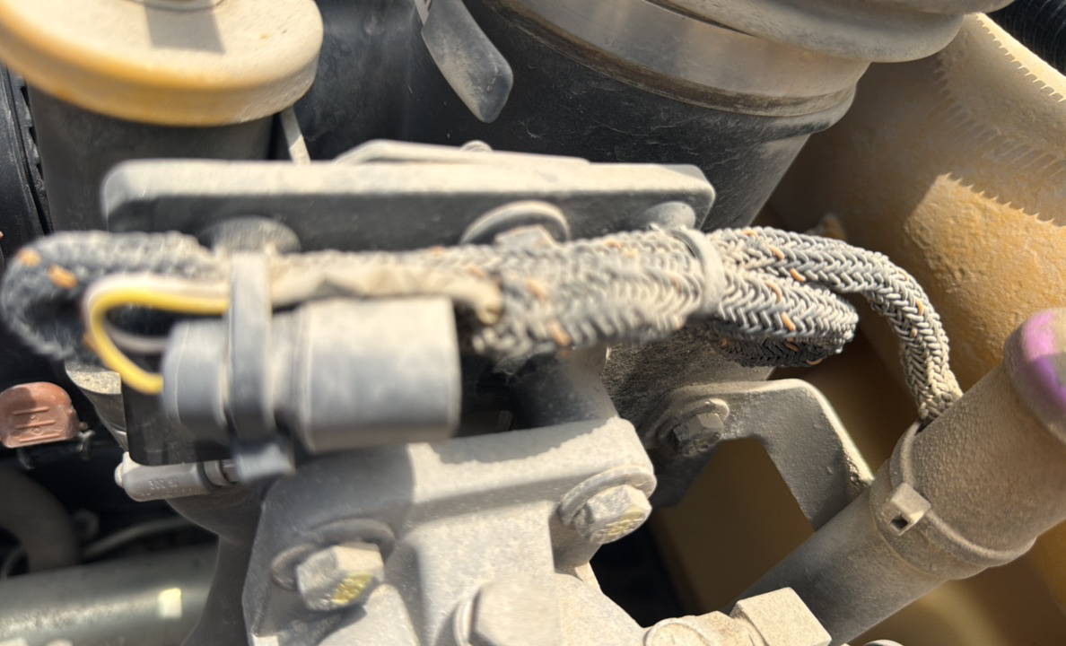 BHL-001-Cat-426F2-Backhoe-loaders-inspection-Hydraulics-Wiring-harness-3