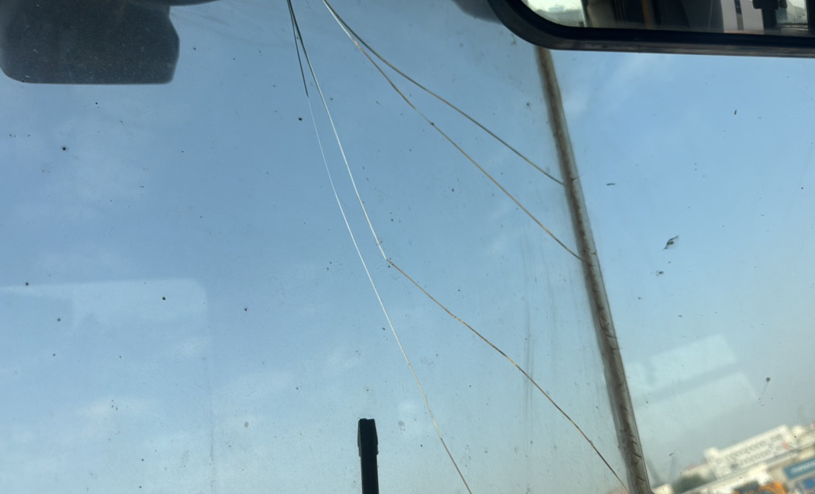 WHL-019-كوماتسو-WA900-3E0-لوادر-بعجلات-فحص-الأمان-الزجاج-5