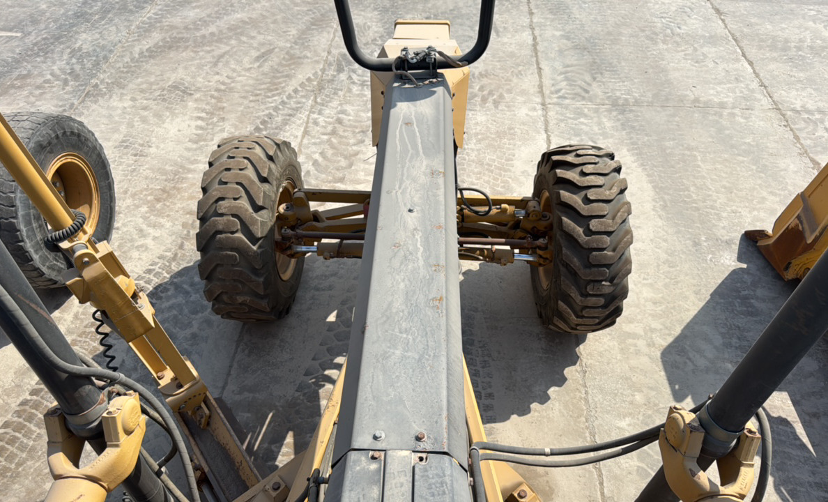 MGG-003-كاتربيلر-140M-كريدرات-فحص-الأمان-هيكل-الحماية-من-السقوط-(ROPS/FOPS)-1