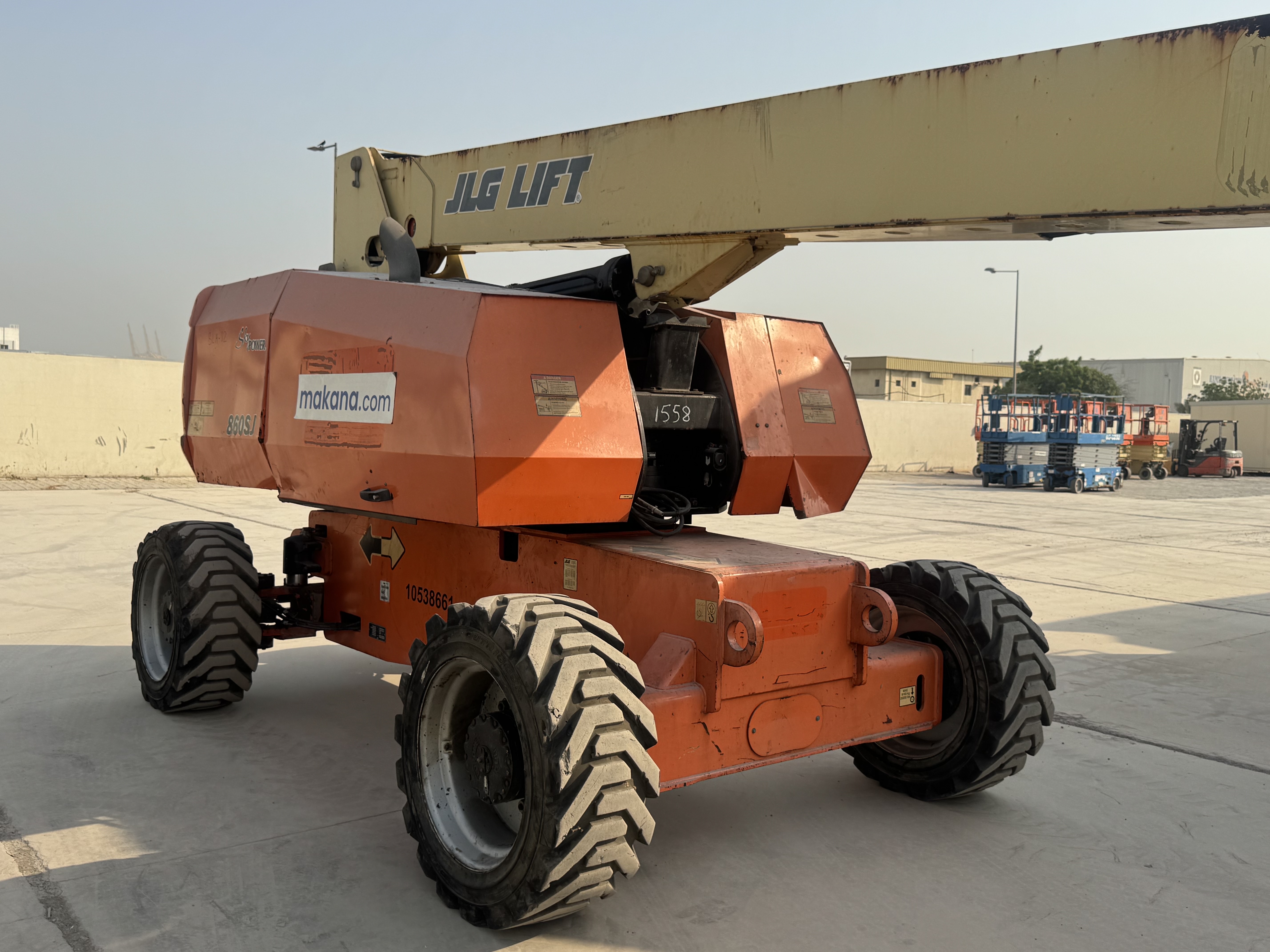 BLA-012-JLG-860SJ-Boom-lifts-inspection-Structure-Paint-1