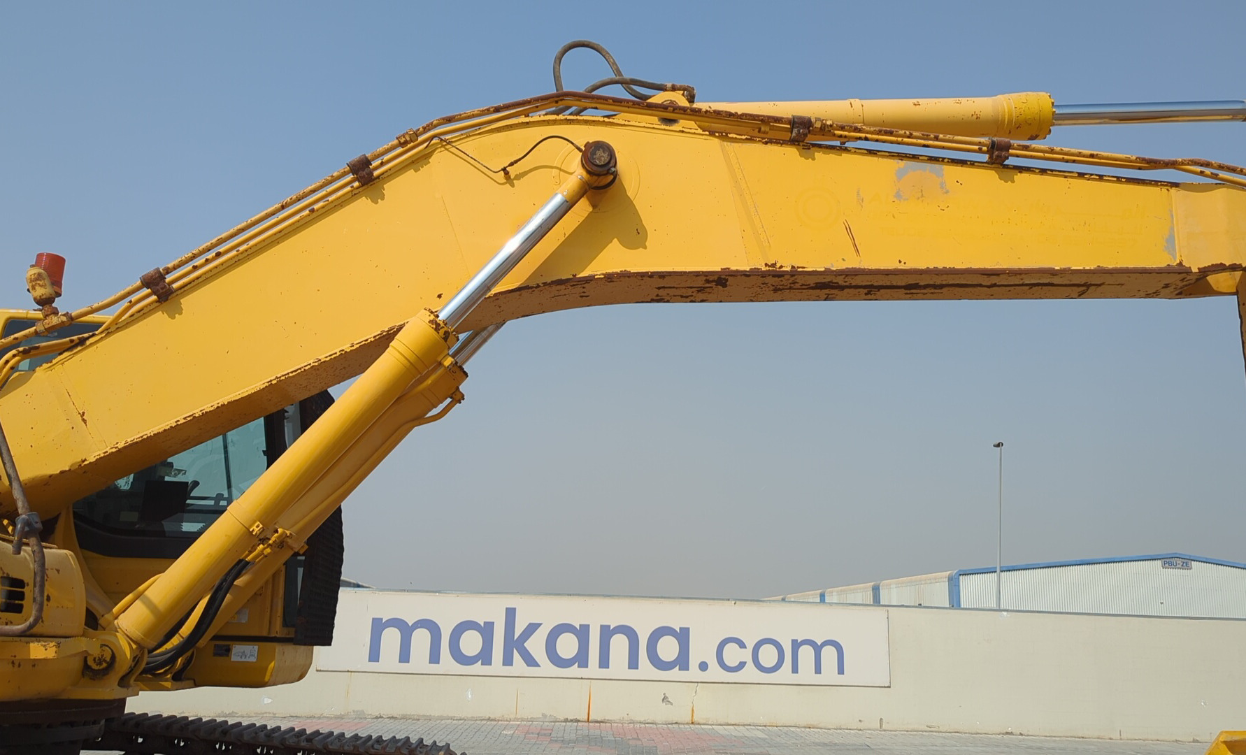 LEX-005-كوماتسو-PC400-8-حفارات-كبيرة-فحص-الهيكل-الذراع-1