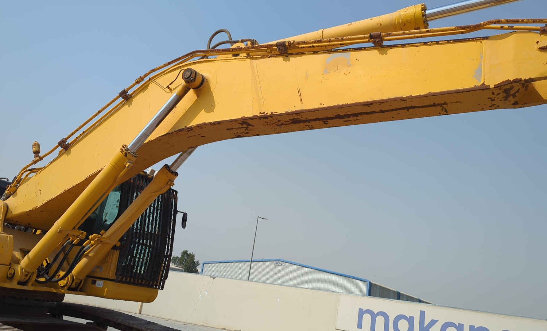 LEX-005-كوماتسو-PC400-8-حفارات-كبيرة-فحص-الهيكل-الذراع-1