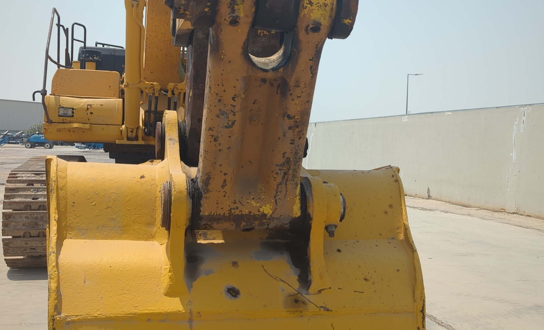 LEX-005-كوماتسو-PC400-8-حفارات-كبيرة-فحص-الهيكل-رابط-الـH-1