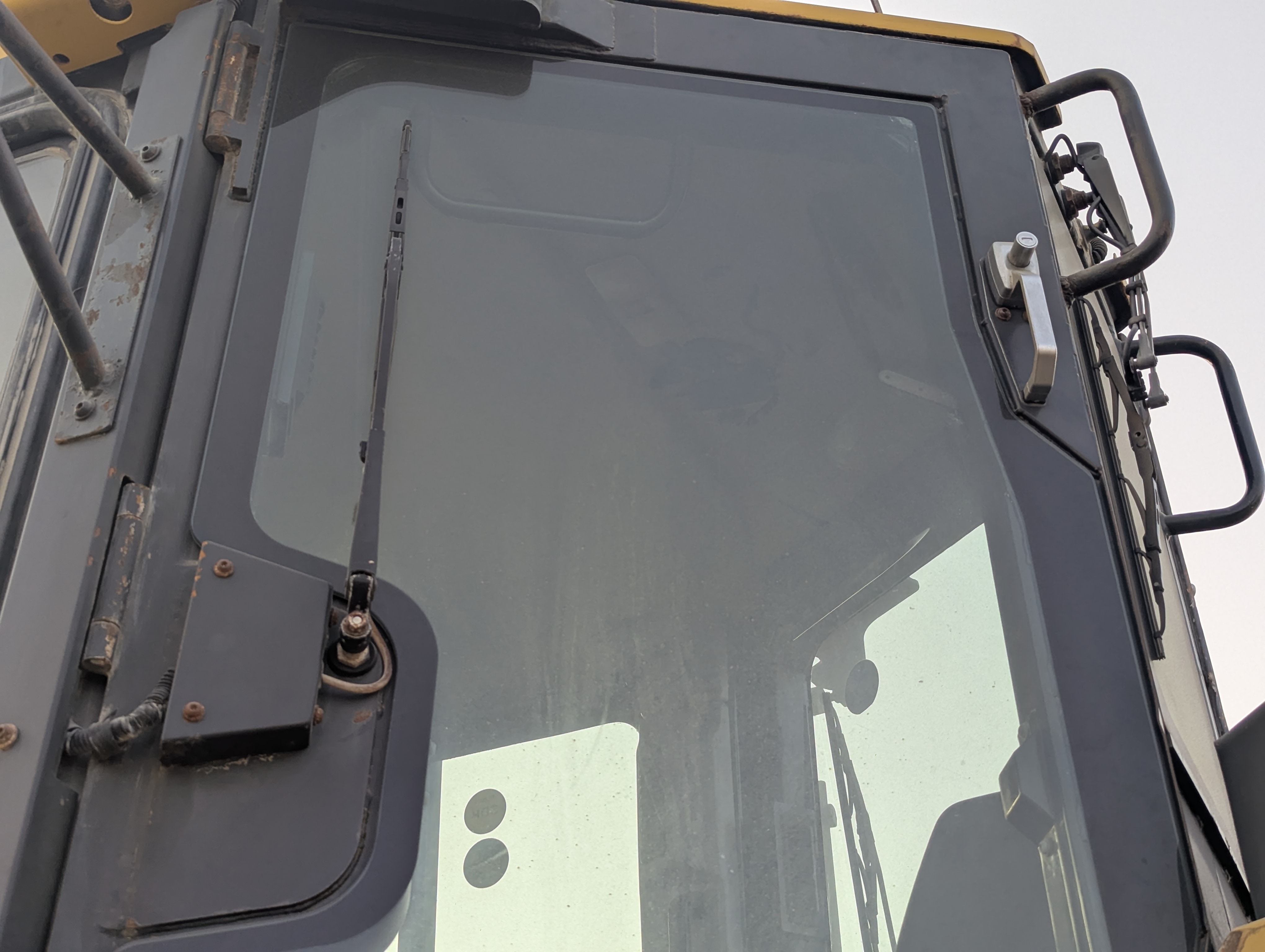 CDB-019-كوماتسو-D155A-6R-بلدوزرات-مجنزرة-فحص-الأمان-الزجاج-1