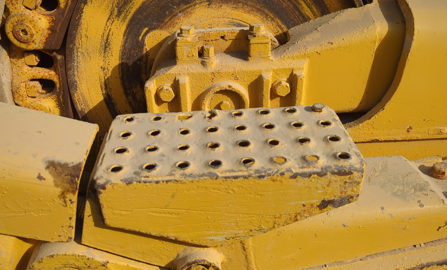 CDB-019-كوماتسو-D155A-6R-بلدوزرات-مجنزرة-فحص-الهيكل-السلالم-والمداسات-1