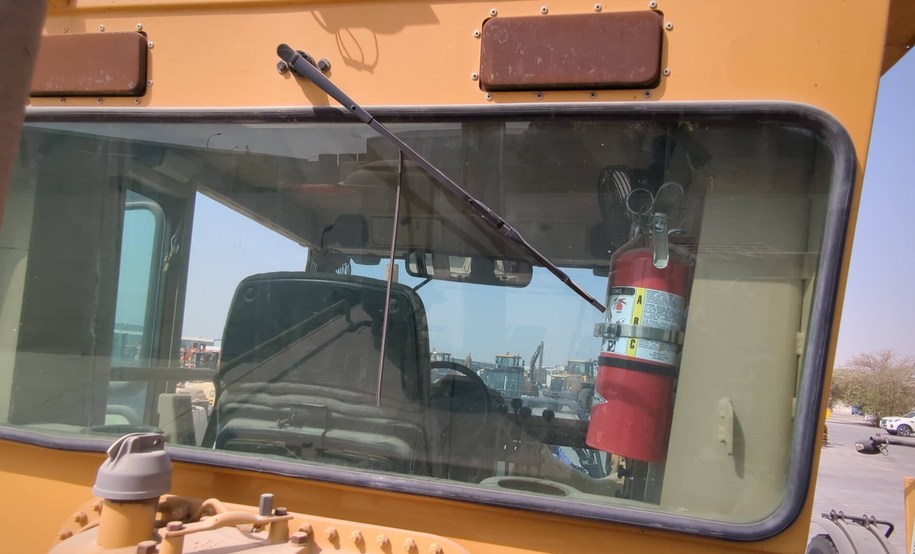 MGG-005-Cat-140H-Motor-graders-inspection-Electronics-Wipers-4