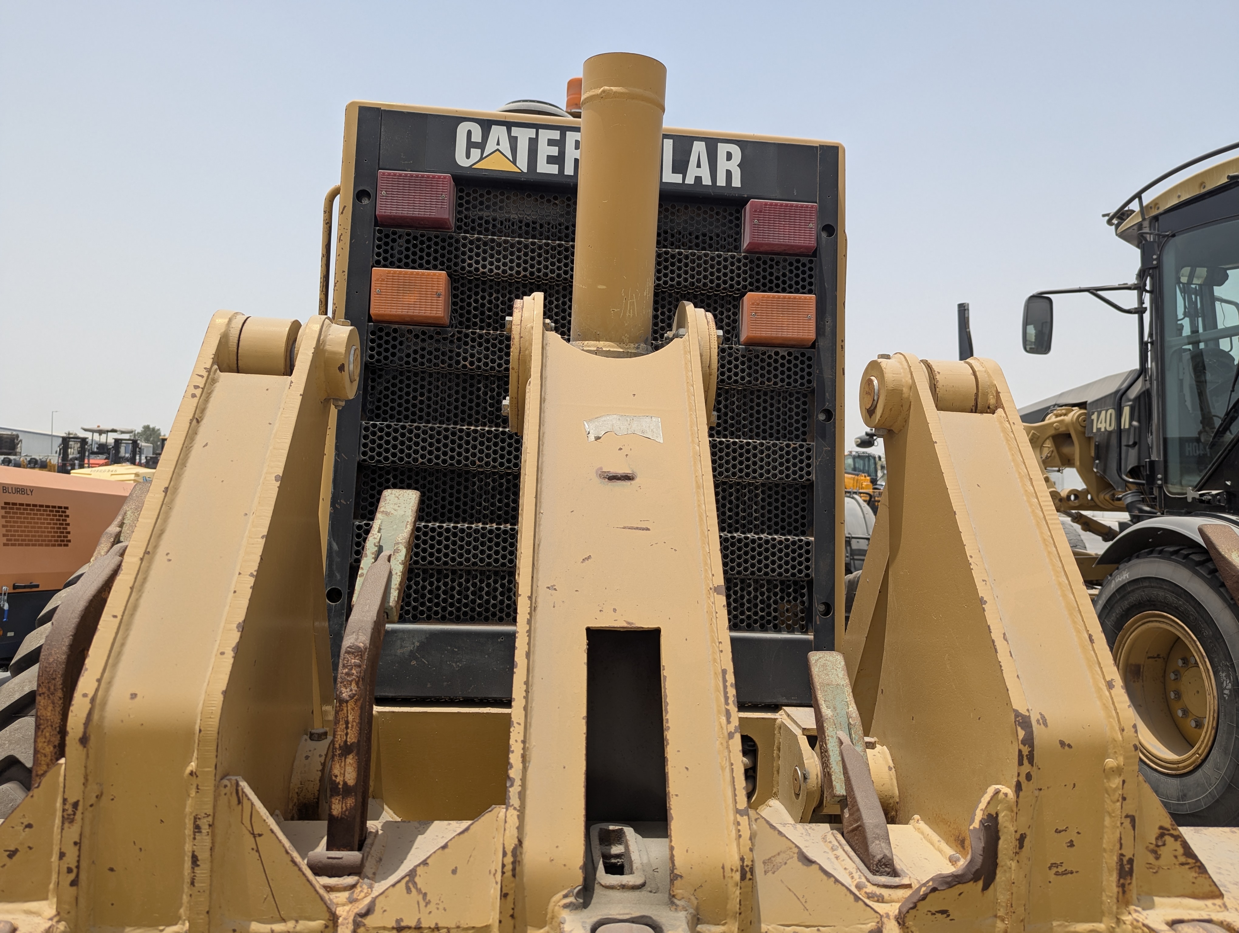 MGG-005-Cat-140H-Motor-graders-inspection-Hydraulics-Ripper-cylinders-1
