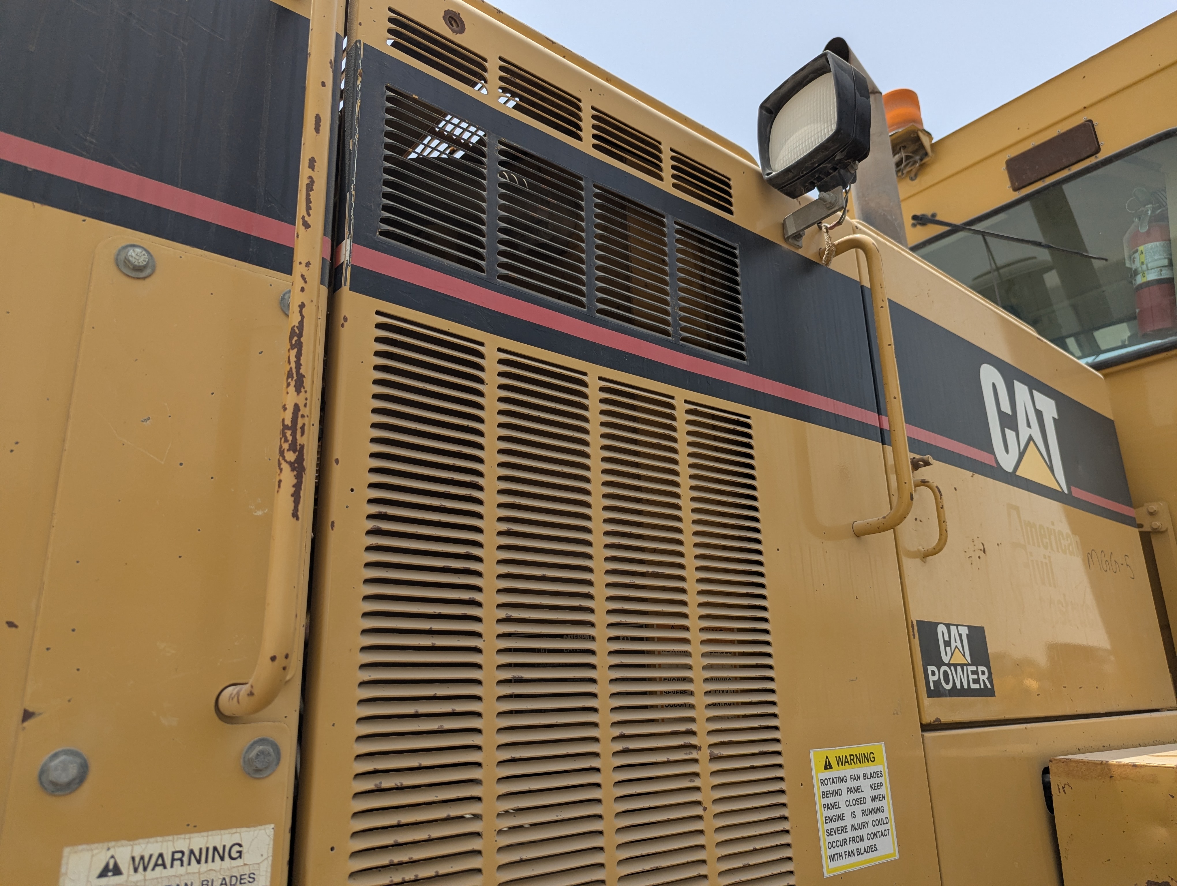 MGG-005-Cat-140H-Motor-graders-inspection-Structure-Handrails-2