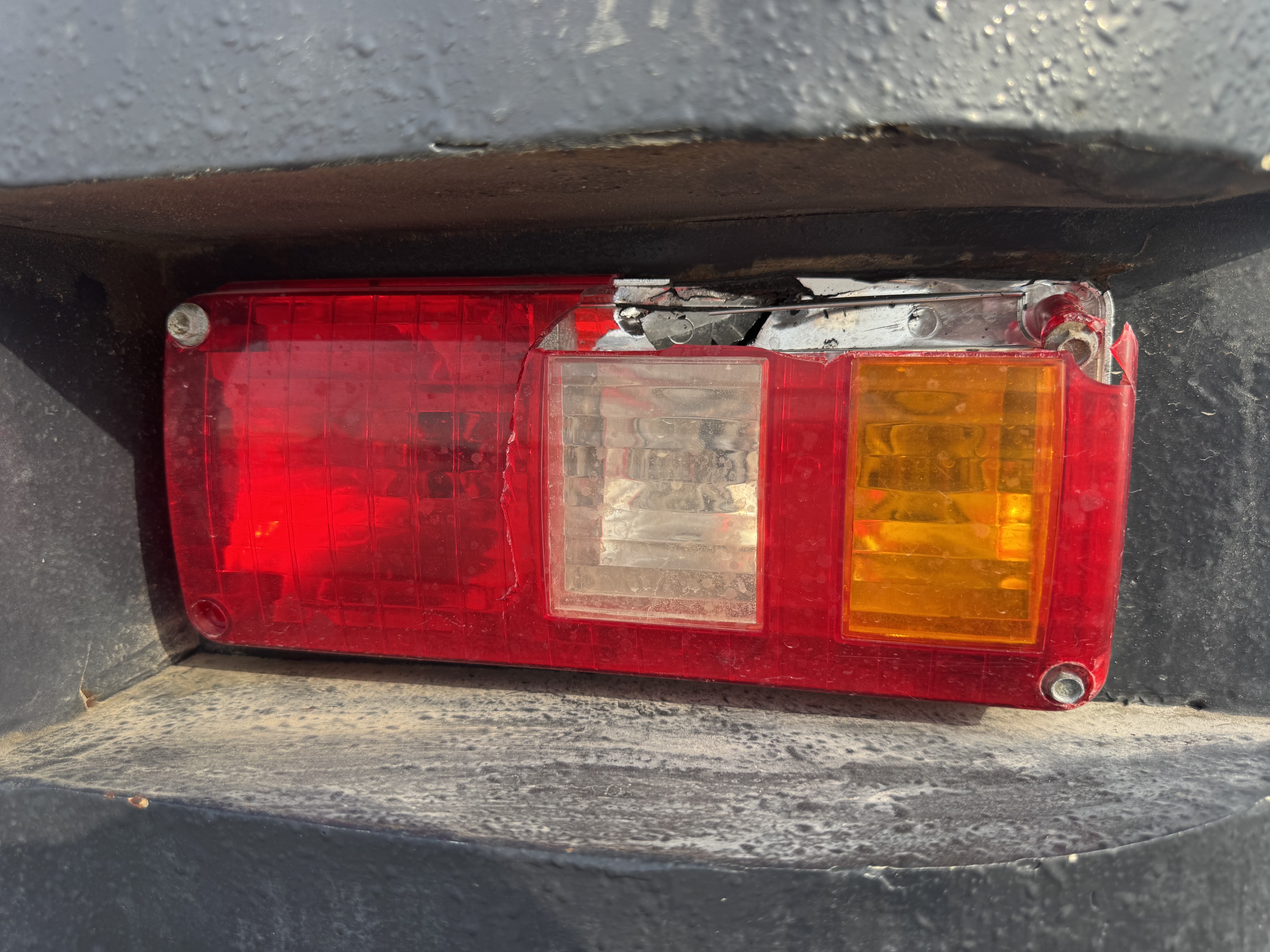 WHL-022-SEM-655D-Wheel-loaders-inspection-Electronic-Lights-and-signals-1