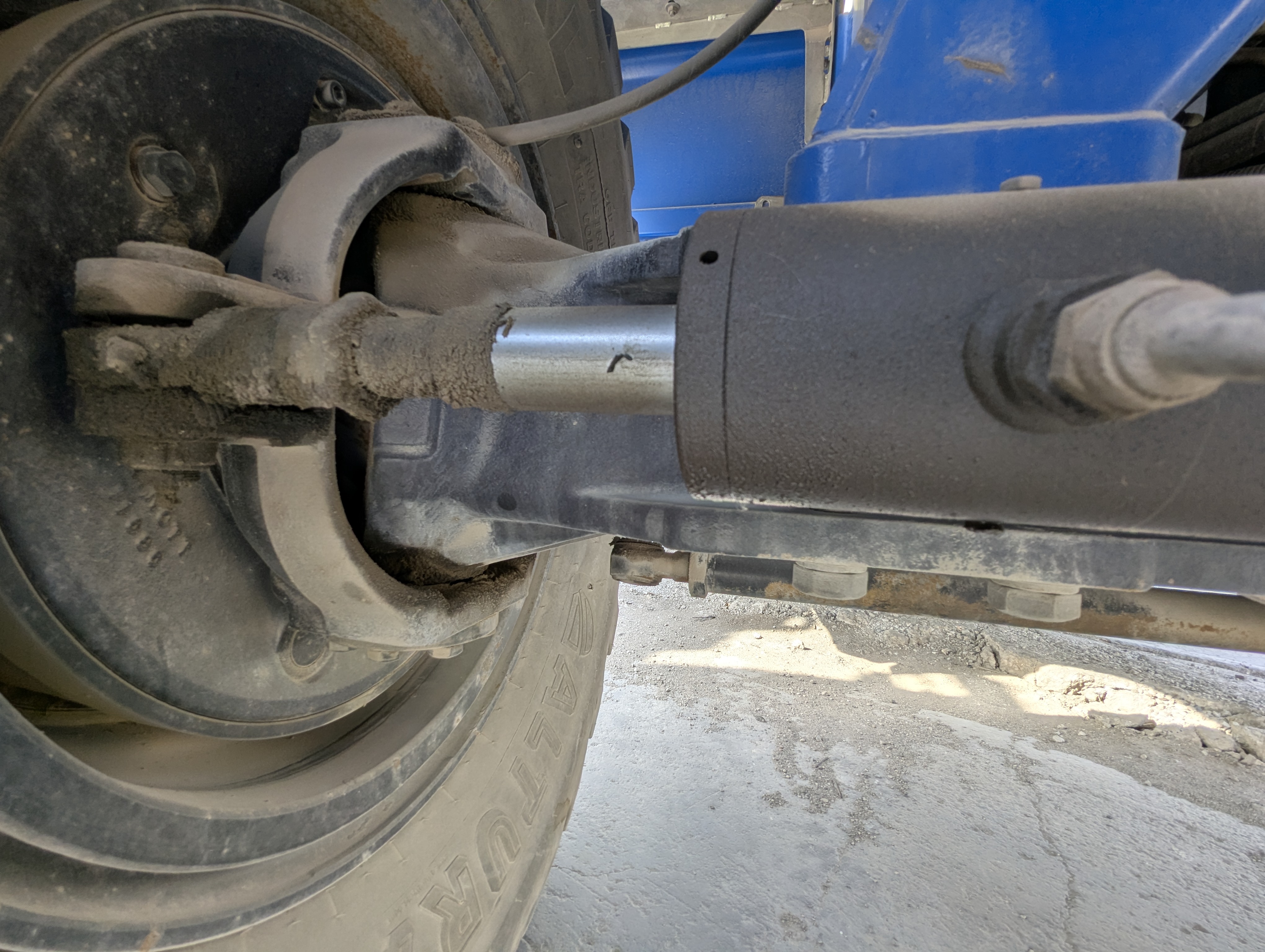 RTC-001-Manotti-ARM-550-Rough-terrain-cranes-inspection-Hydraulics-Steering-cylinders-1