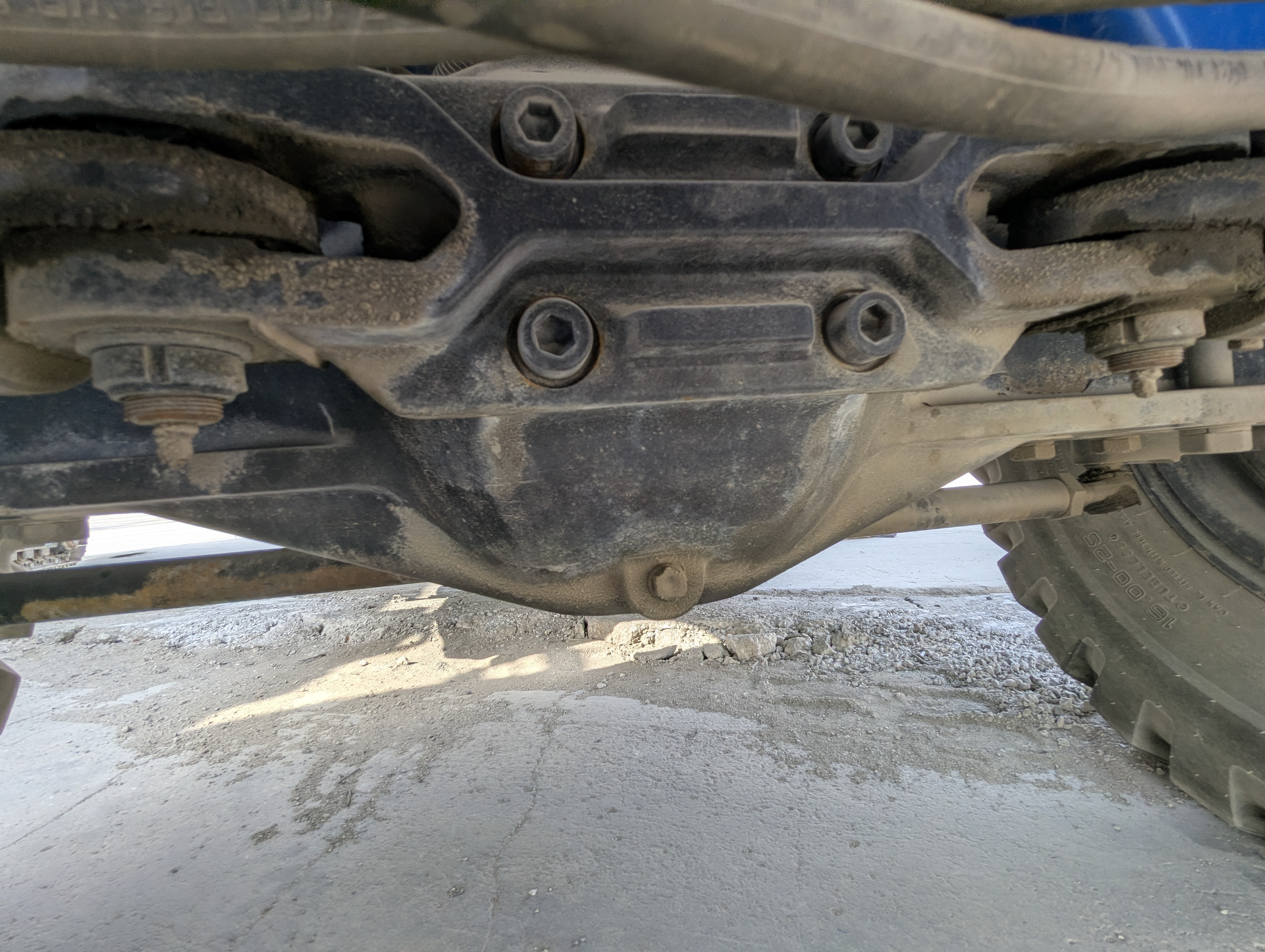 RTC-001-Manotti-ARM-550-Rough-terrain-cranes-inspection-Drive-system-Axle-housing-2