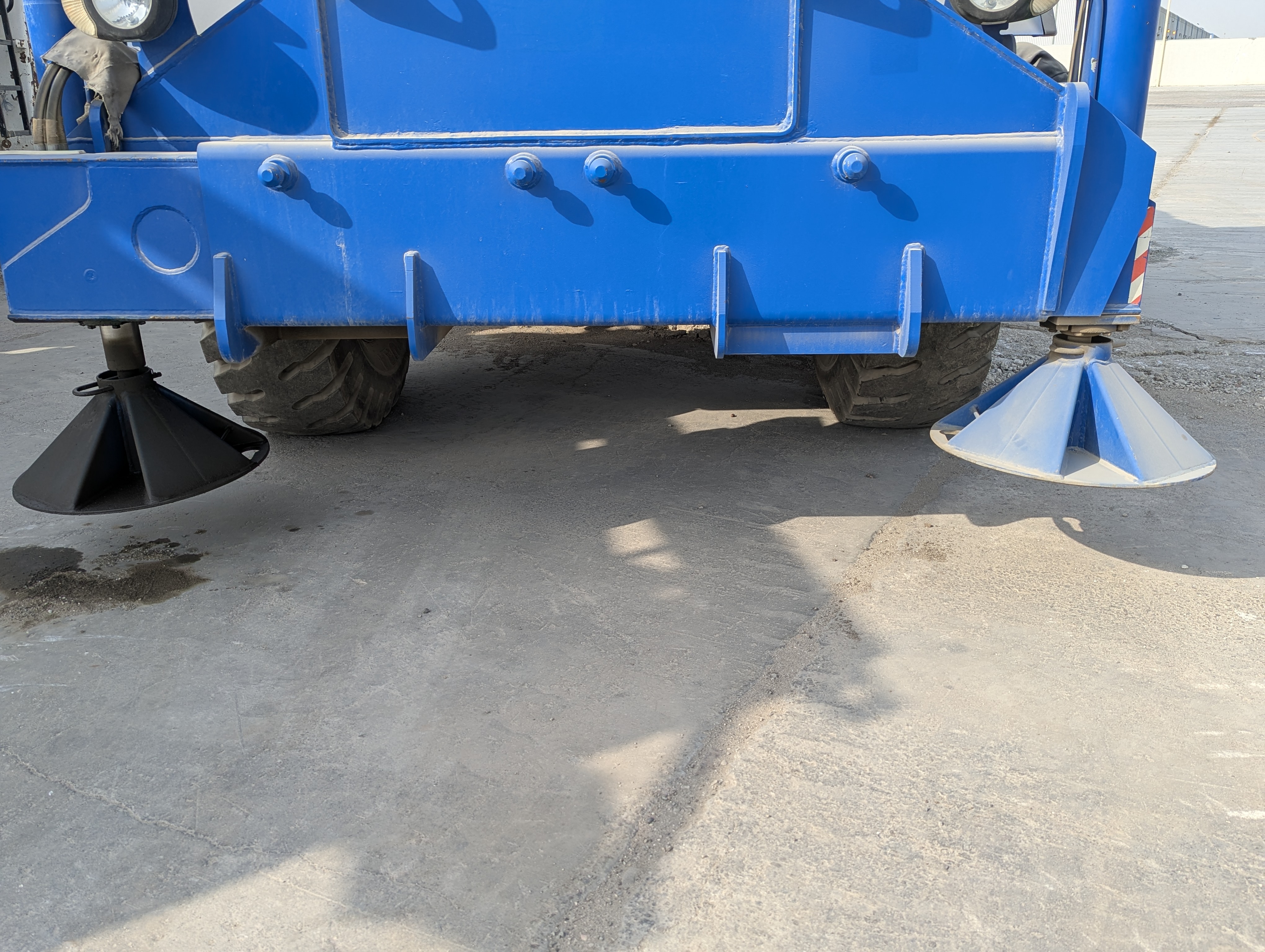 RTC-001-Manotti-ARM-550-Rough-terrain-cranes-inspection-Structure-Outriggers-3