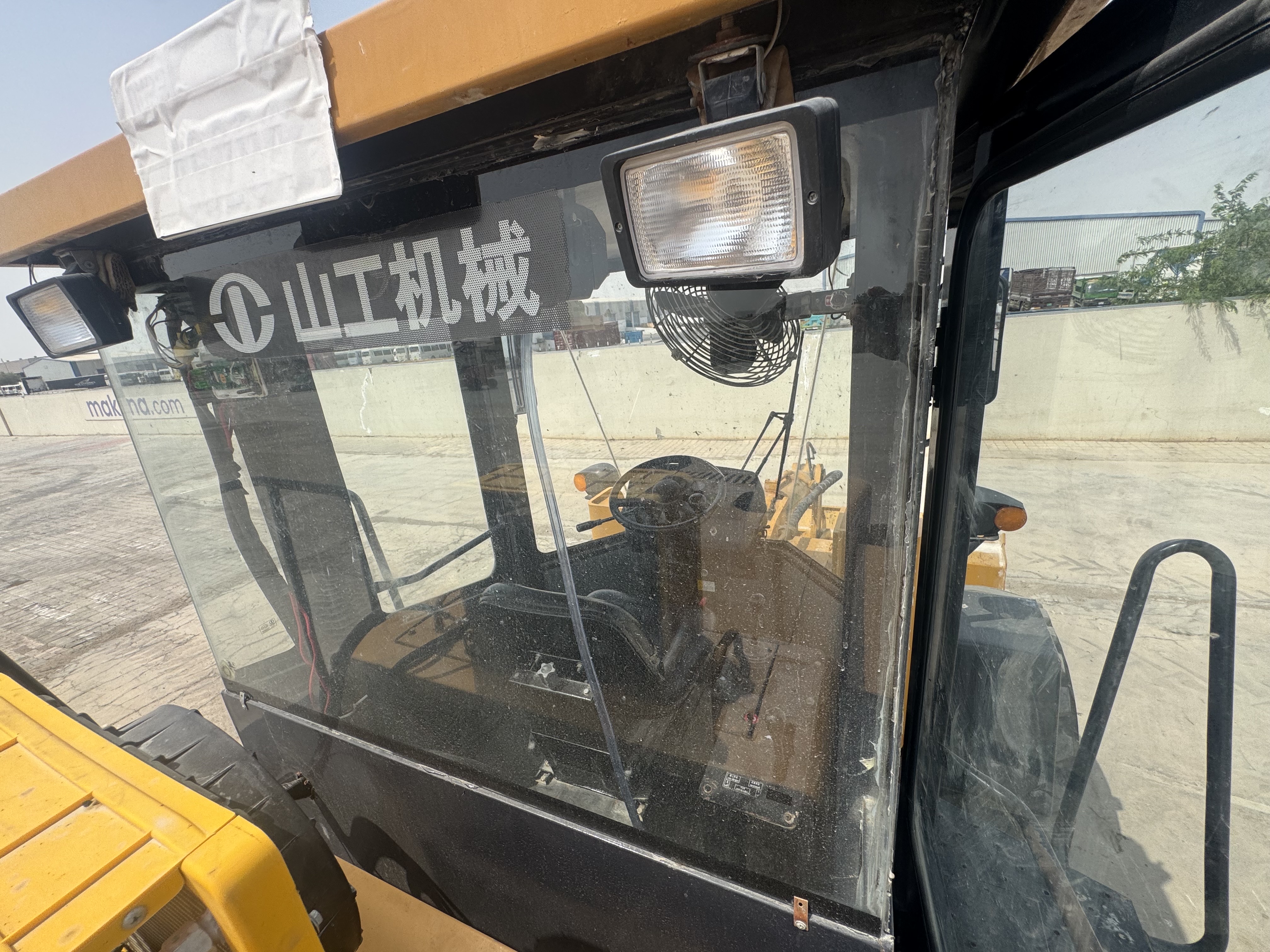 WHL-022-SEM-655D-Wheel-loaders-inspection-Safety-Glass-1