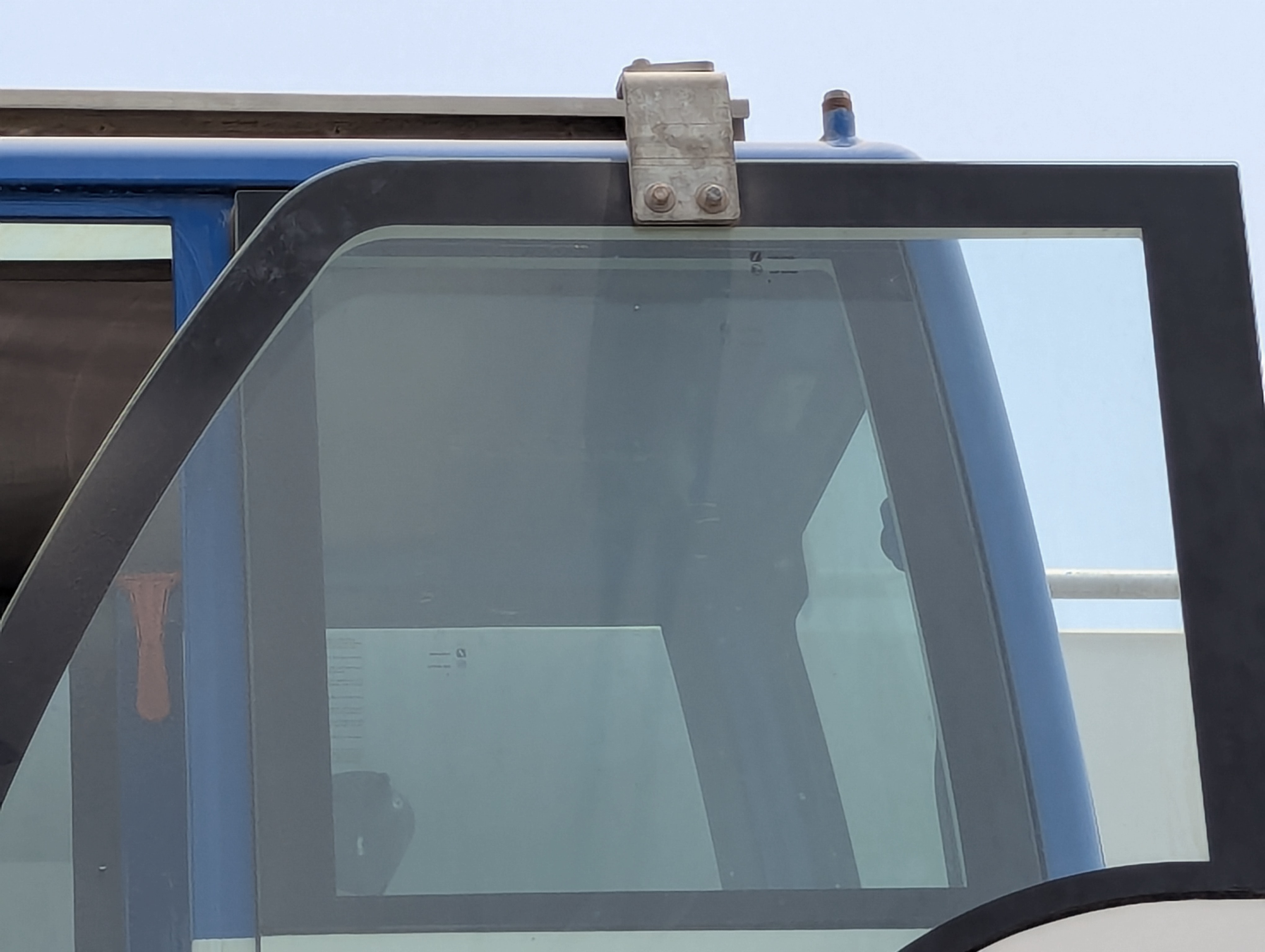 RTC-001-Manotti-ARM-550-Rough-terrain-cranes-inspection-Structure-Doors-4