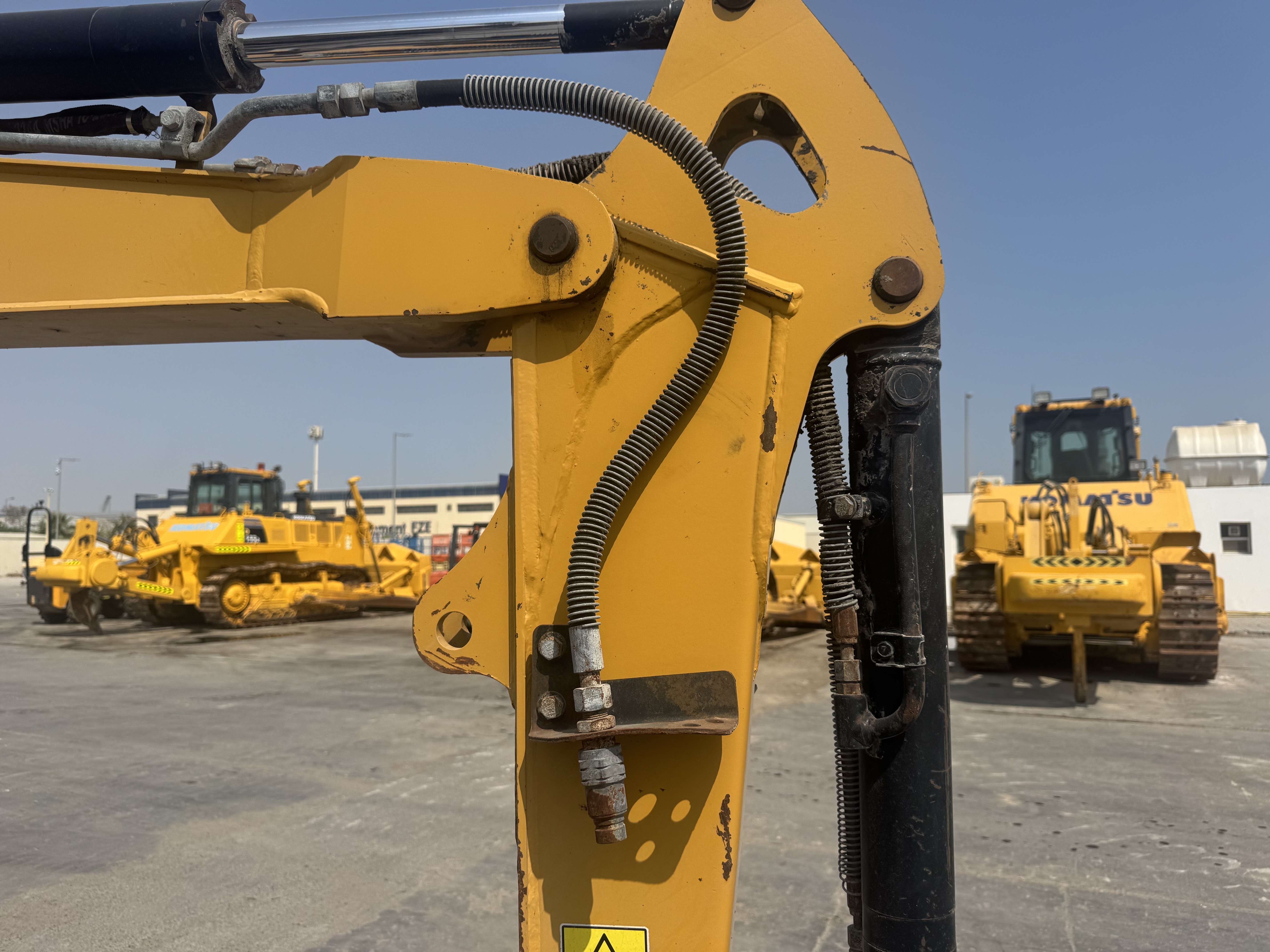 MNX-004-Cat-303E-Mini-excavators-inspection-Hydraulics-Attachment-piping-2