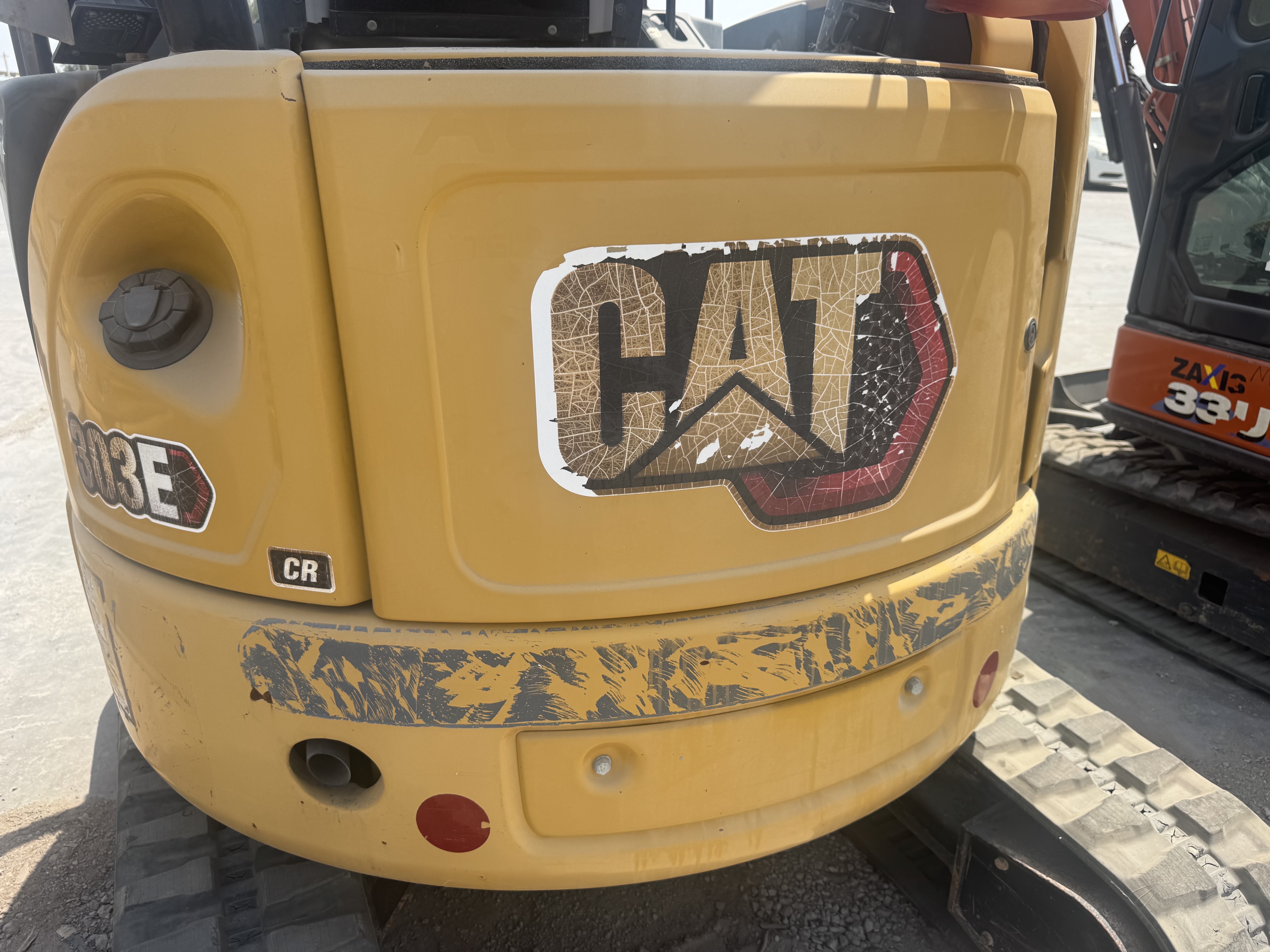MNX-001-Cat-303E-Mini-excavators-inspection-Structure-Paint-4