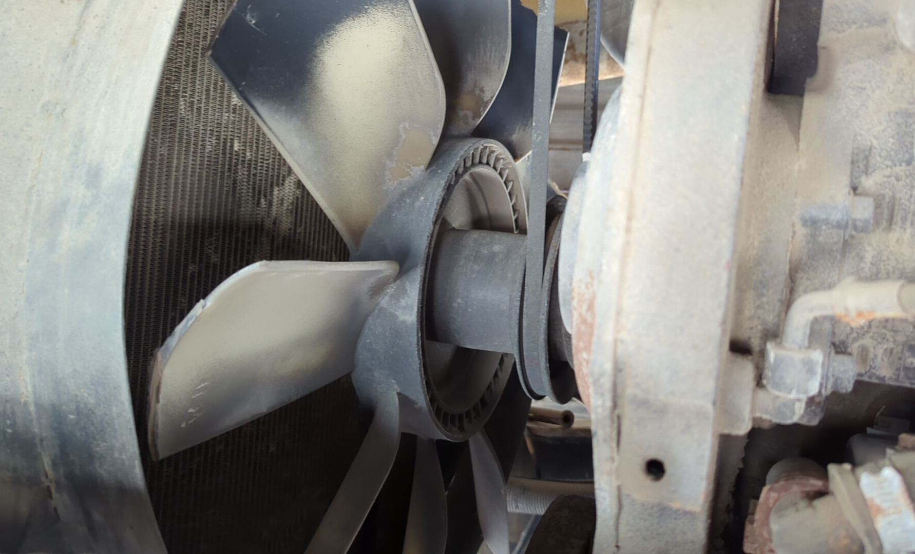 TRC-001-ساني-STC500-شاحنات-الرافعة-فحص-المحرك-مروحة-التبريد-وقفص-المروحة-1