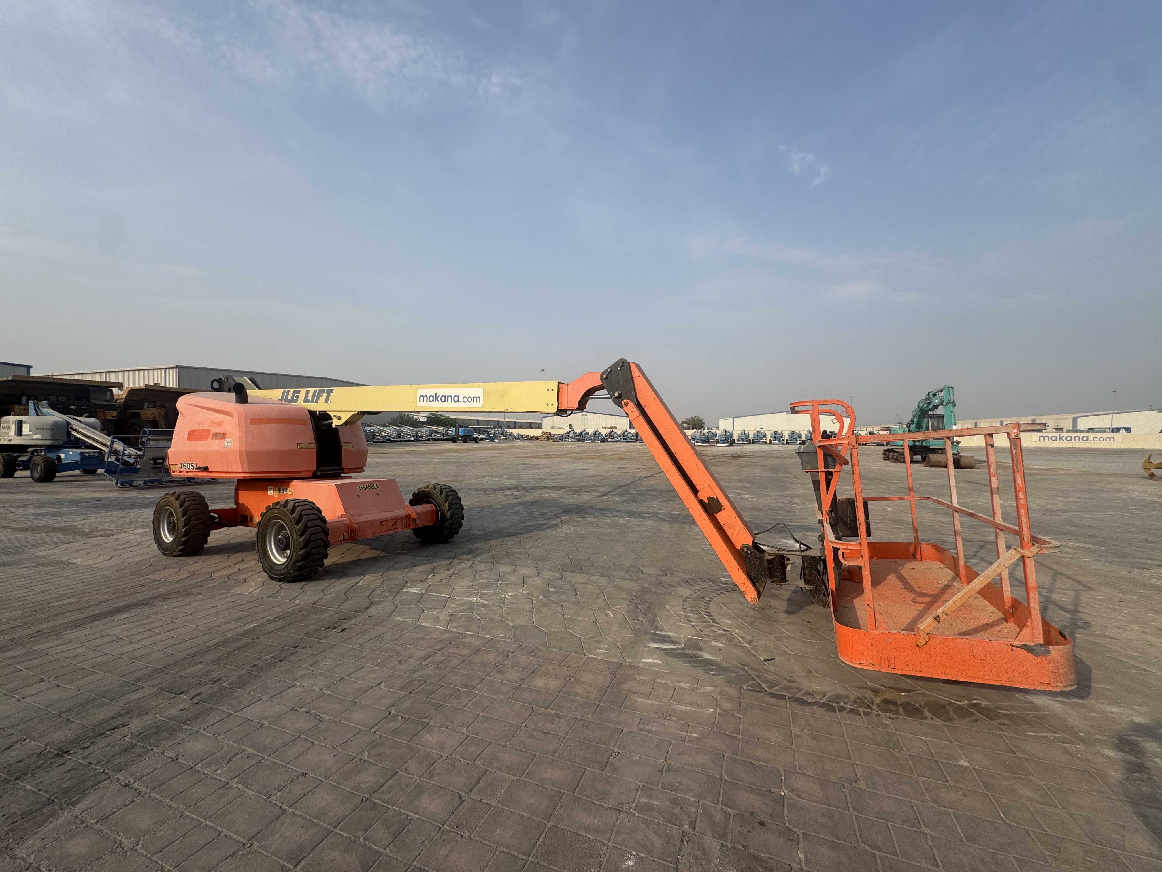 BLA-006-JLG-460SJ-Boom-lifts-inspection-Structure-Paint-2