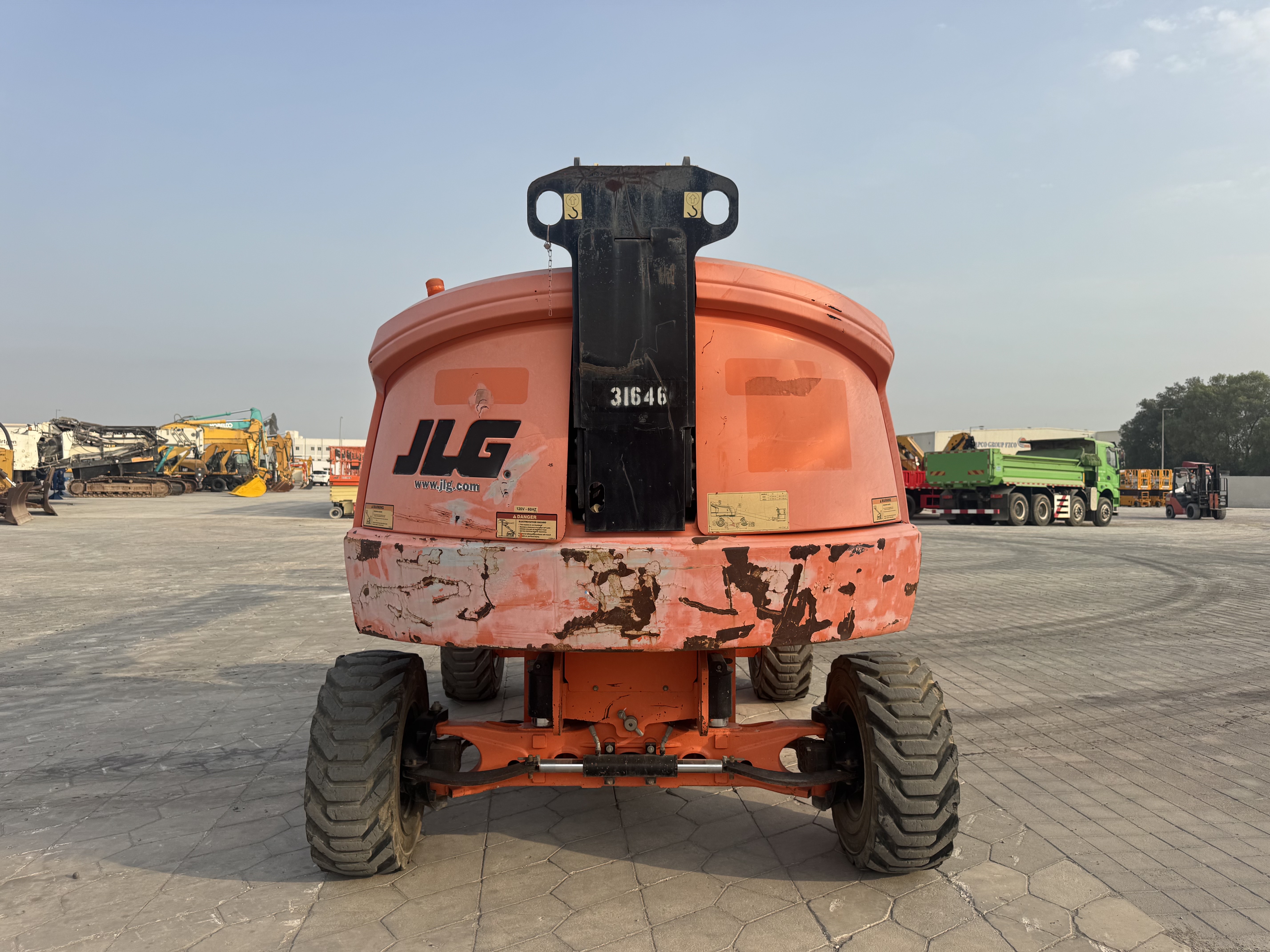 BLA-006-JLG-460SJ-Boom-lifts-inspection-Structure-Paint-2