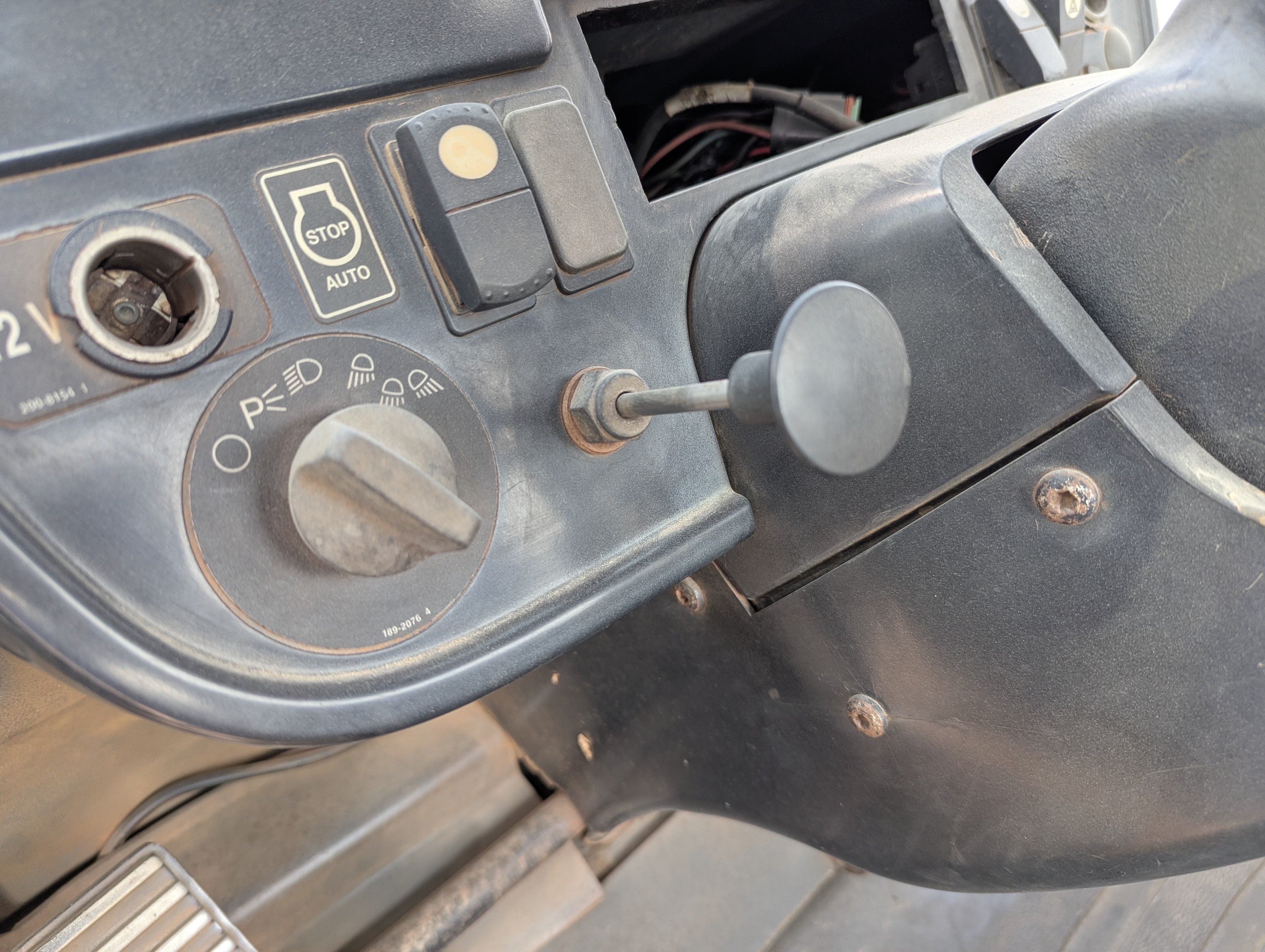 WHL-013-Cat-966H-Wheel-loaders-inspection-Safety-Brakes-(Service-and-Parking)-1