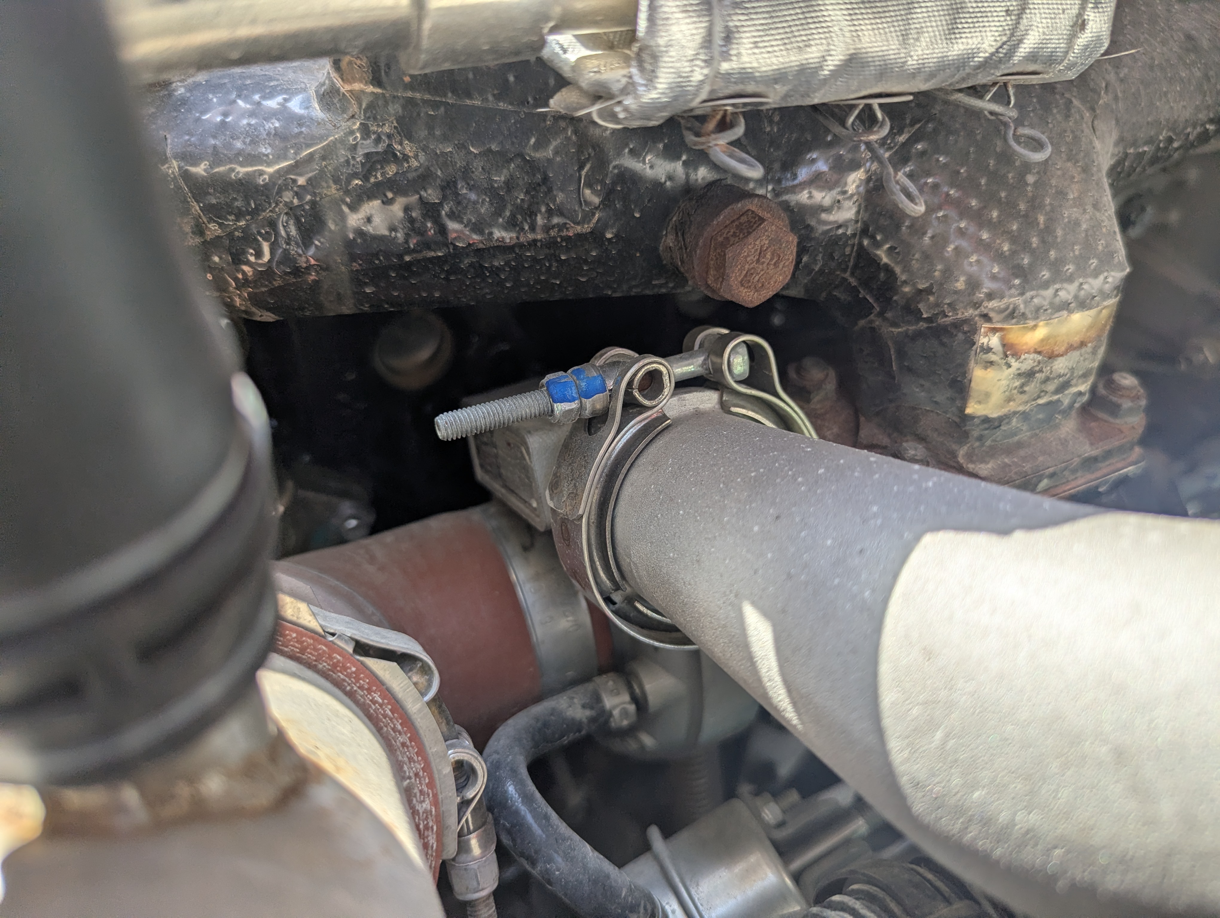 BTC-003-XCMG-SQZ200-Boom-truck-cranes-inspection-Engine-Turbo-1