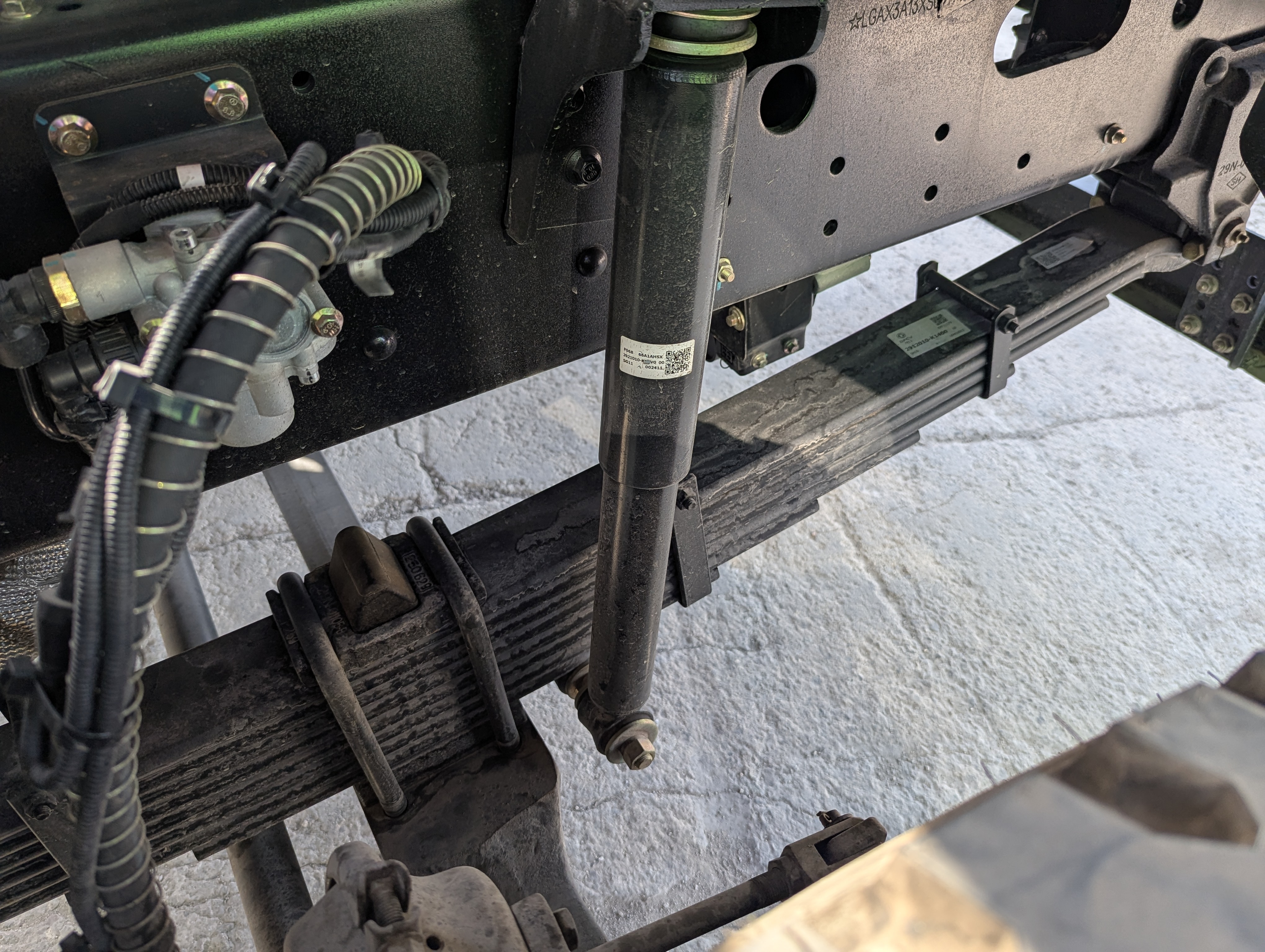 BTC-003-XCMG-SQZ200-Boom-truck-cranes-inspection-Hydraulics-Suspension-system-1
