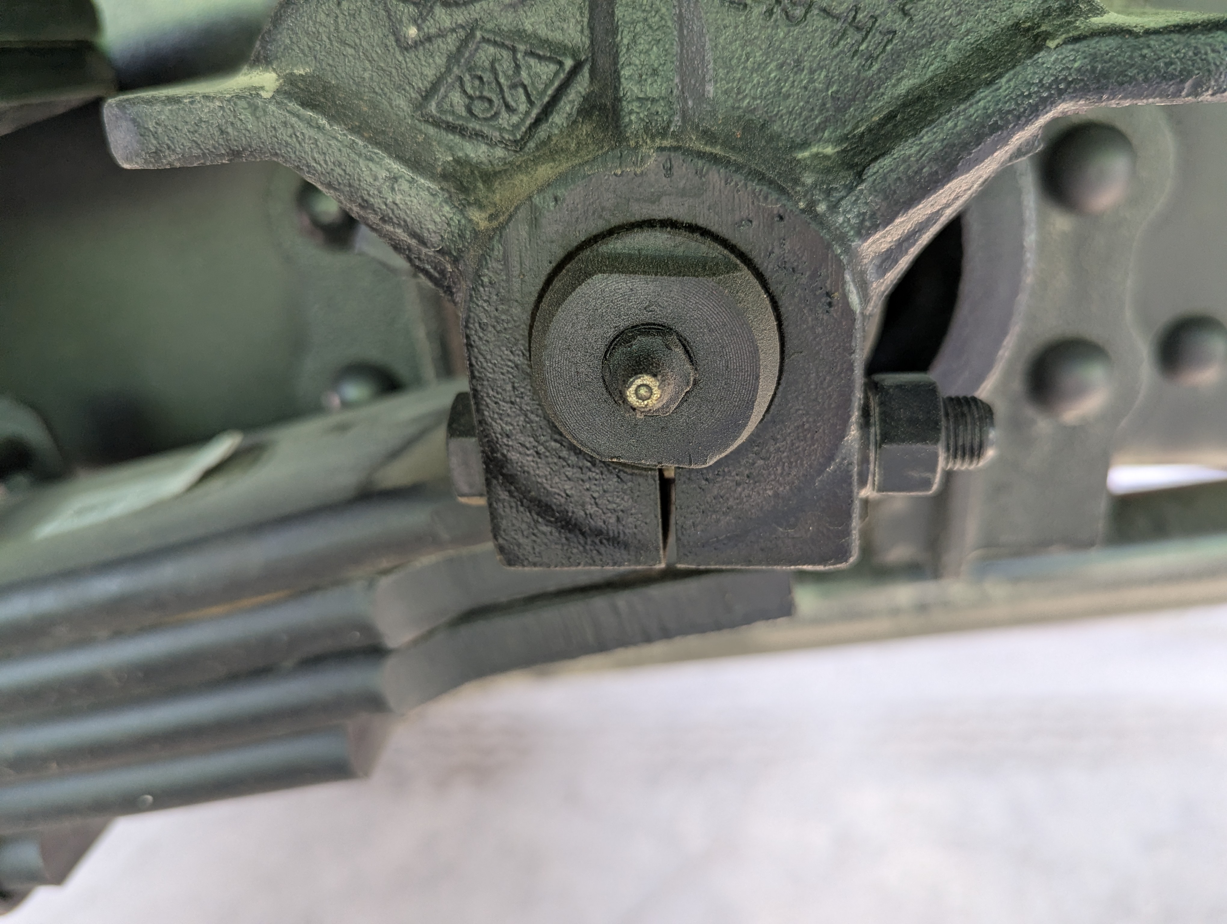 BTC-003-XCMG-SQZ200-Boom-truck-cranes-inspection-Hydraulics-Hydraulic-pins-/-locks-1