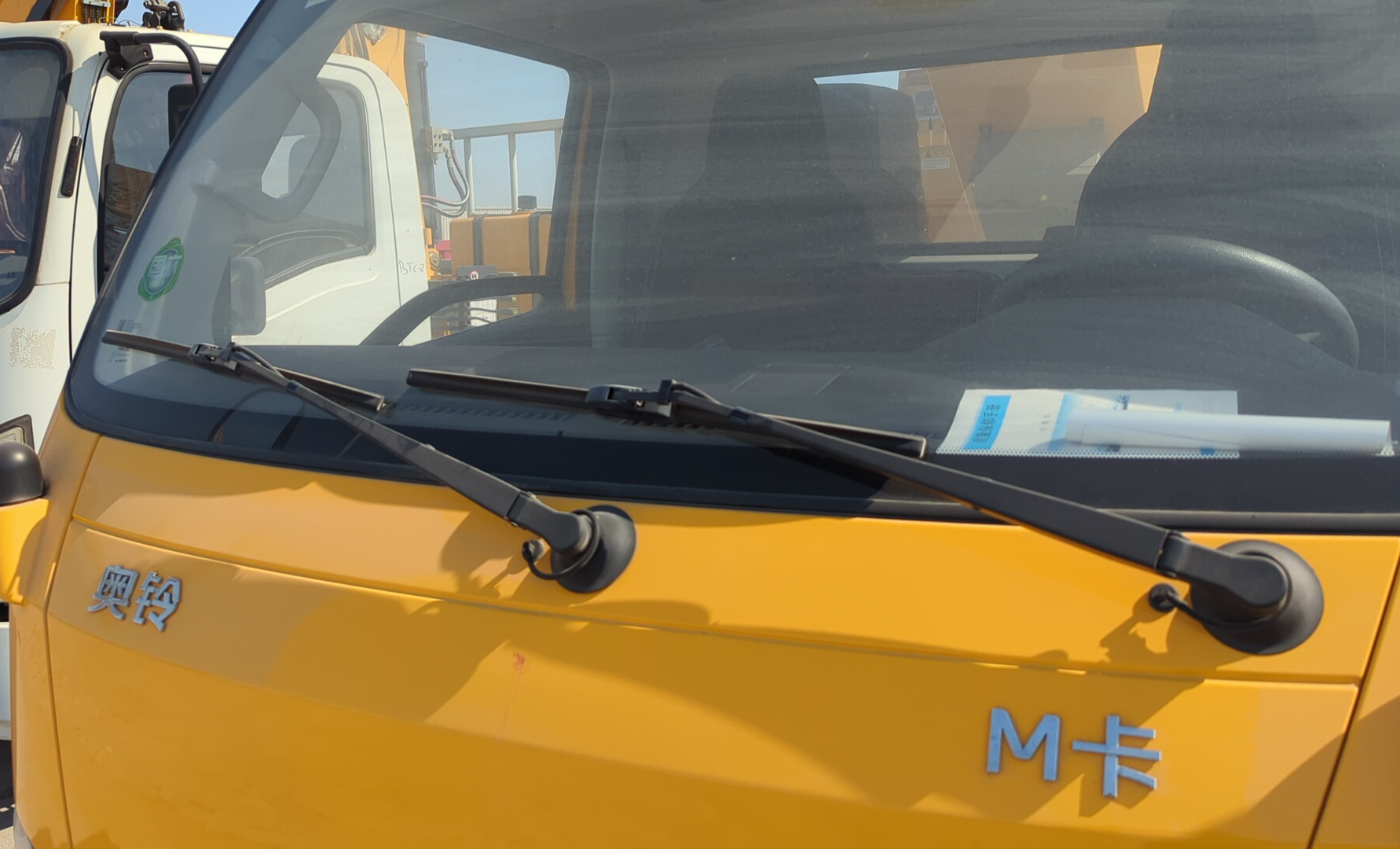 TMA-001-XCMG-GKS285-Truck-mounted-boom-lifts-inspection-Electronics-Wipers-1